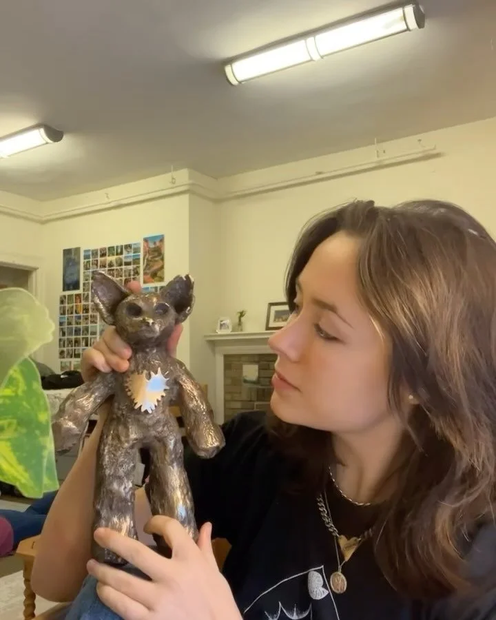 Process pics of the bronze creature! + trying out walnut ink