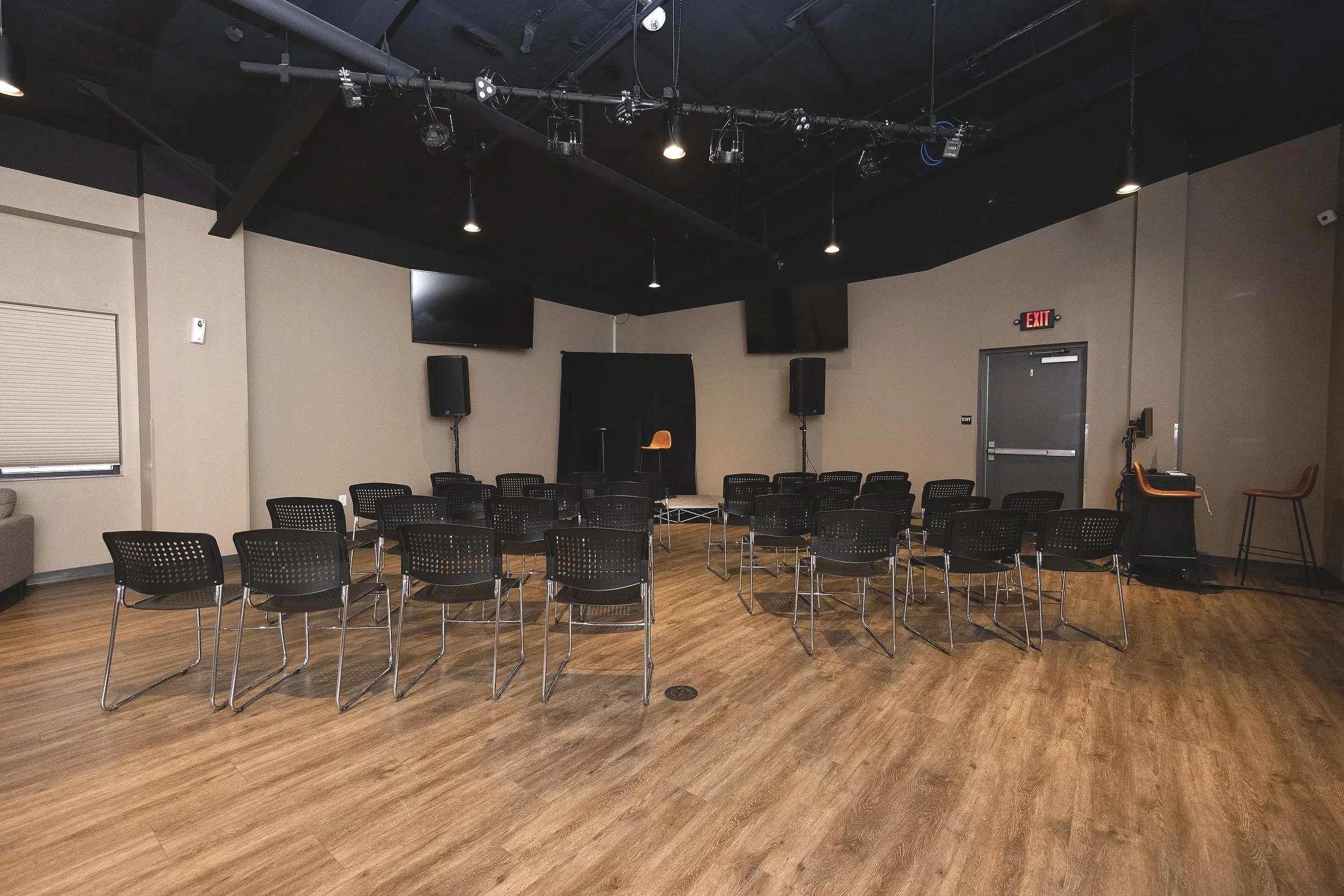 RoomViews-98 (1).jpg