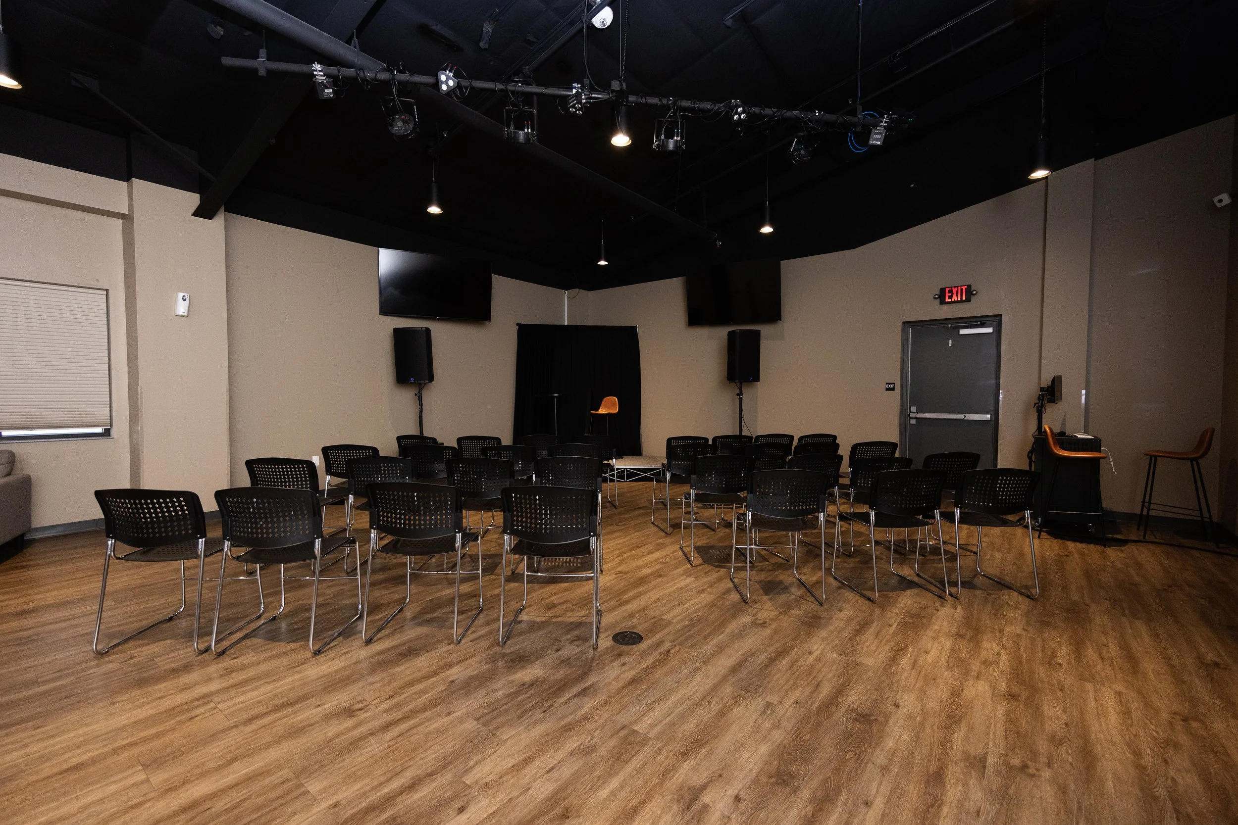 RoomViews-98 (1).jpg