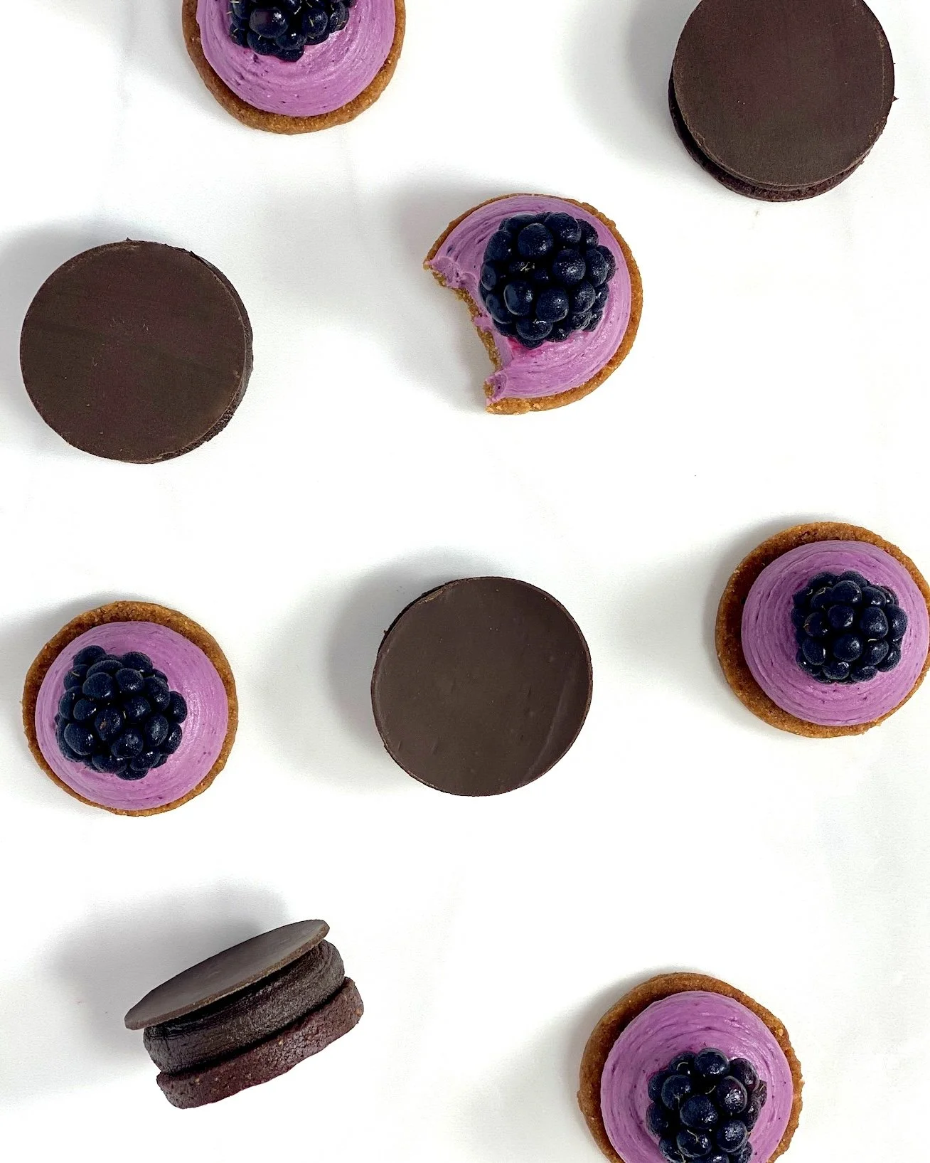 Urša Pikec_petit fours