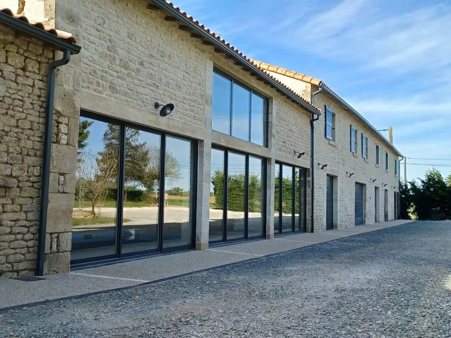 bc3742b2-03d6-4693-b696-65443751c798 2.jpeg