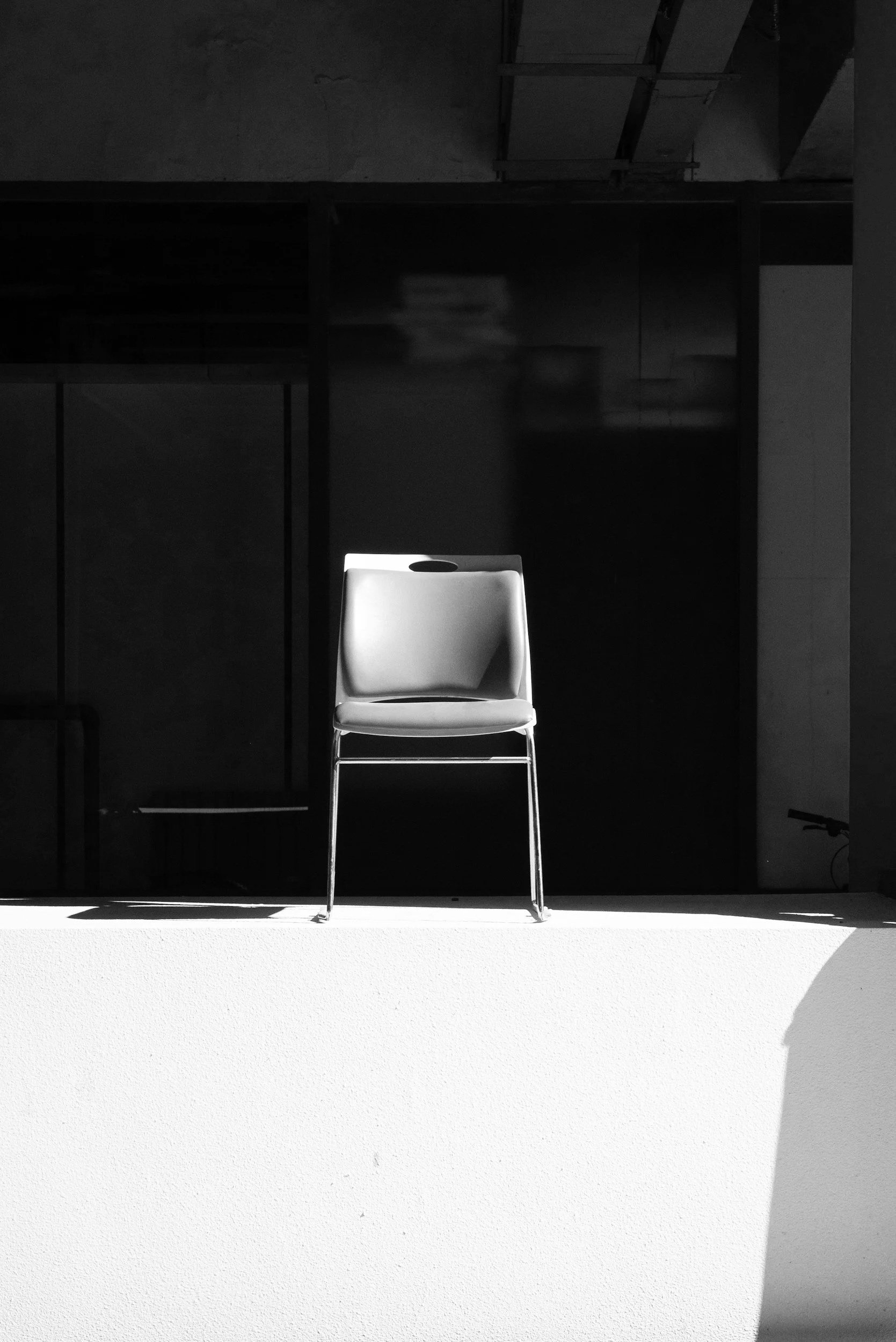 calm sun chair telehealth psychologist therapy anger PTSD intimacy issues 50-minute appointments