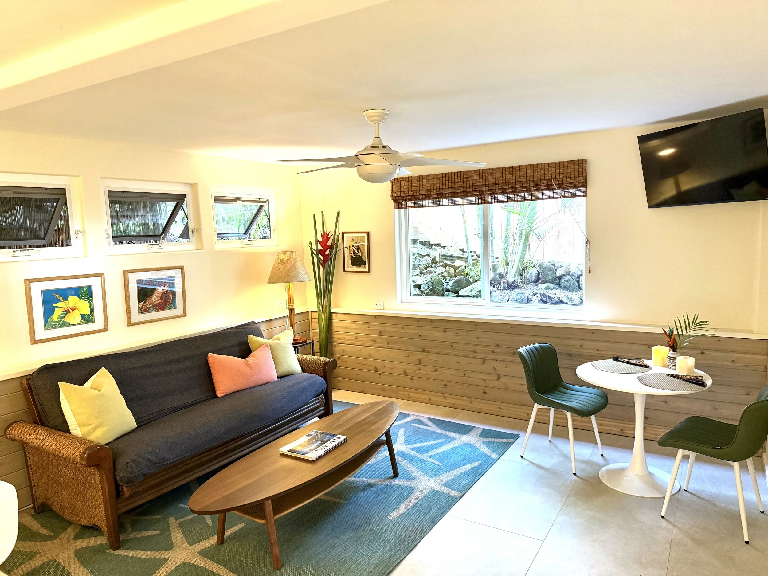 Three Tables Remote Retreat - Official Direct Booking Site