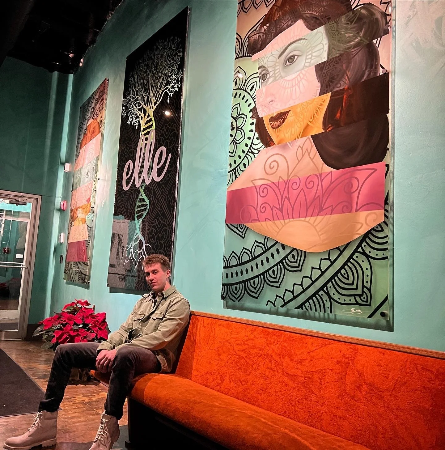 Designed in response to the restaurant's Mediterranean identity, the three-panel plexiglass installation incorporates oil, acrylic, stained glass paint and resin with LED backlighting to create a cohesive, immersive focal point.