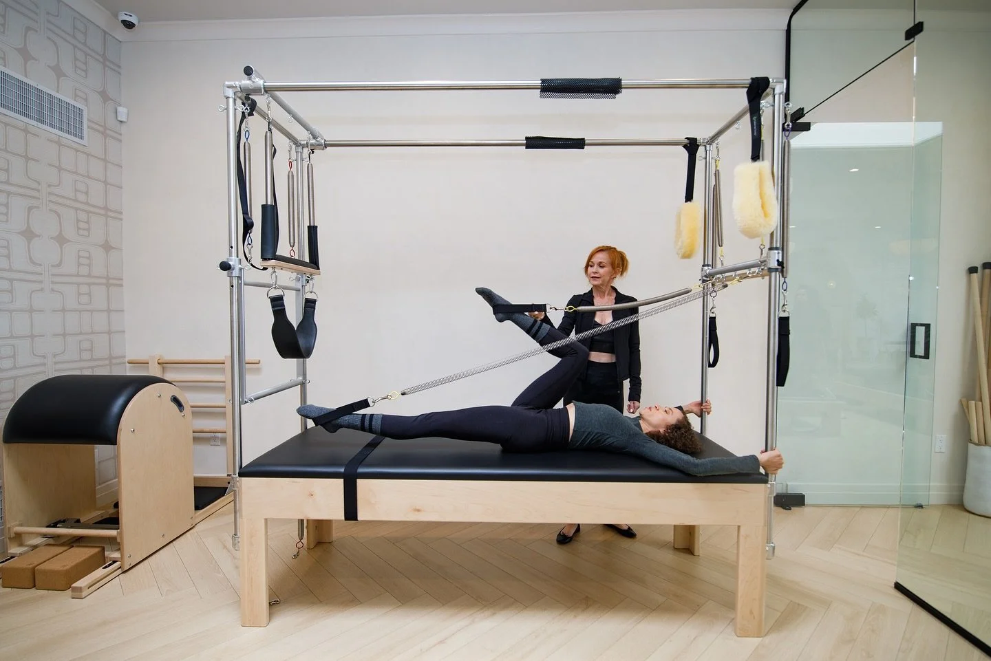 Give the gift of private Pilates sessions! 🎁 There&rsquo;s nothing like 1:1 to get someone through an injury, to boost confidence for group classes, or to get the most personalized workout possible. Stop by and pick up a physical gift card or purcha