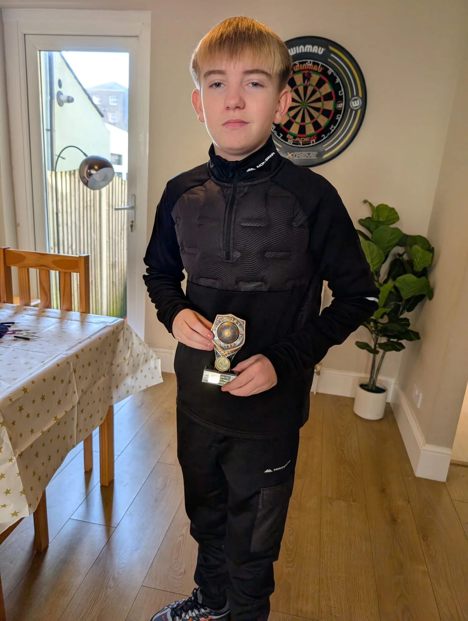 68e7dd70-8c2e-42a8-9743-c17c56dc8f03 - Copy.jpg