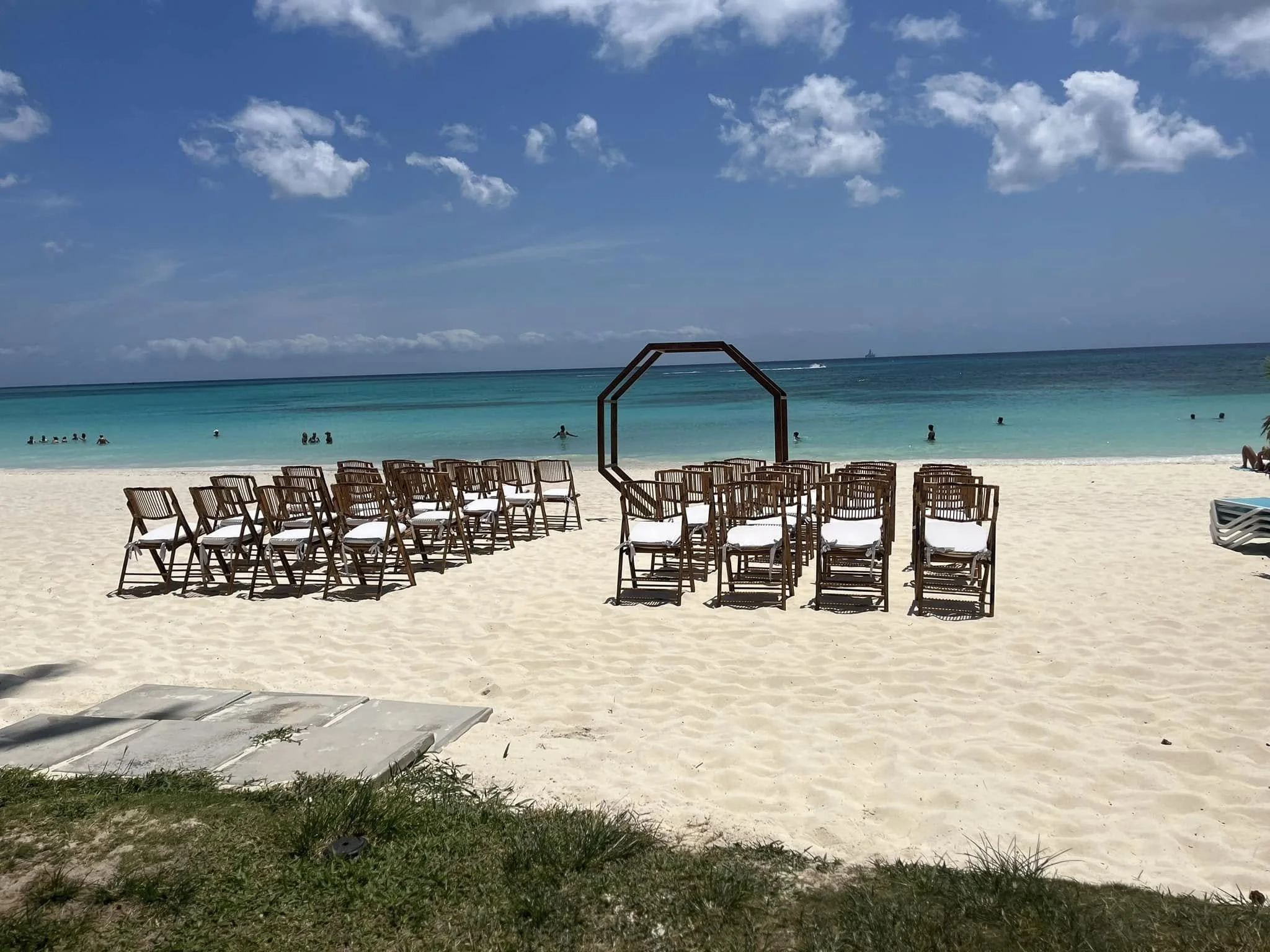 How Far in Advance Should You Start Planning a Destination Wedding?