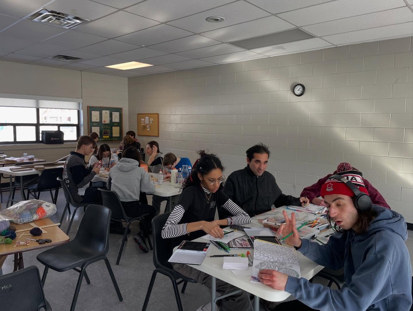🎨💙 **E-Parea Social Group Art Class Shout-Out!** 💙🎨

Yesterday&rsquo;s art class with the **E-Parea Social Group** was full of creativity, connection, and heart &mdash; just the way we like it.

A huge shout-out to **Michelle** for her incredible