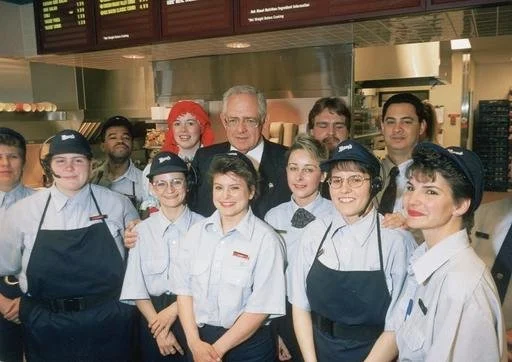 Dave Thomas with Wendy's employees