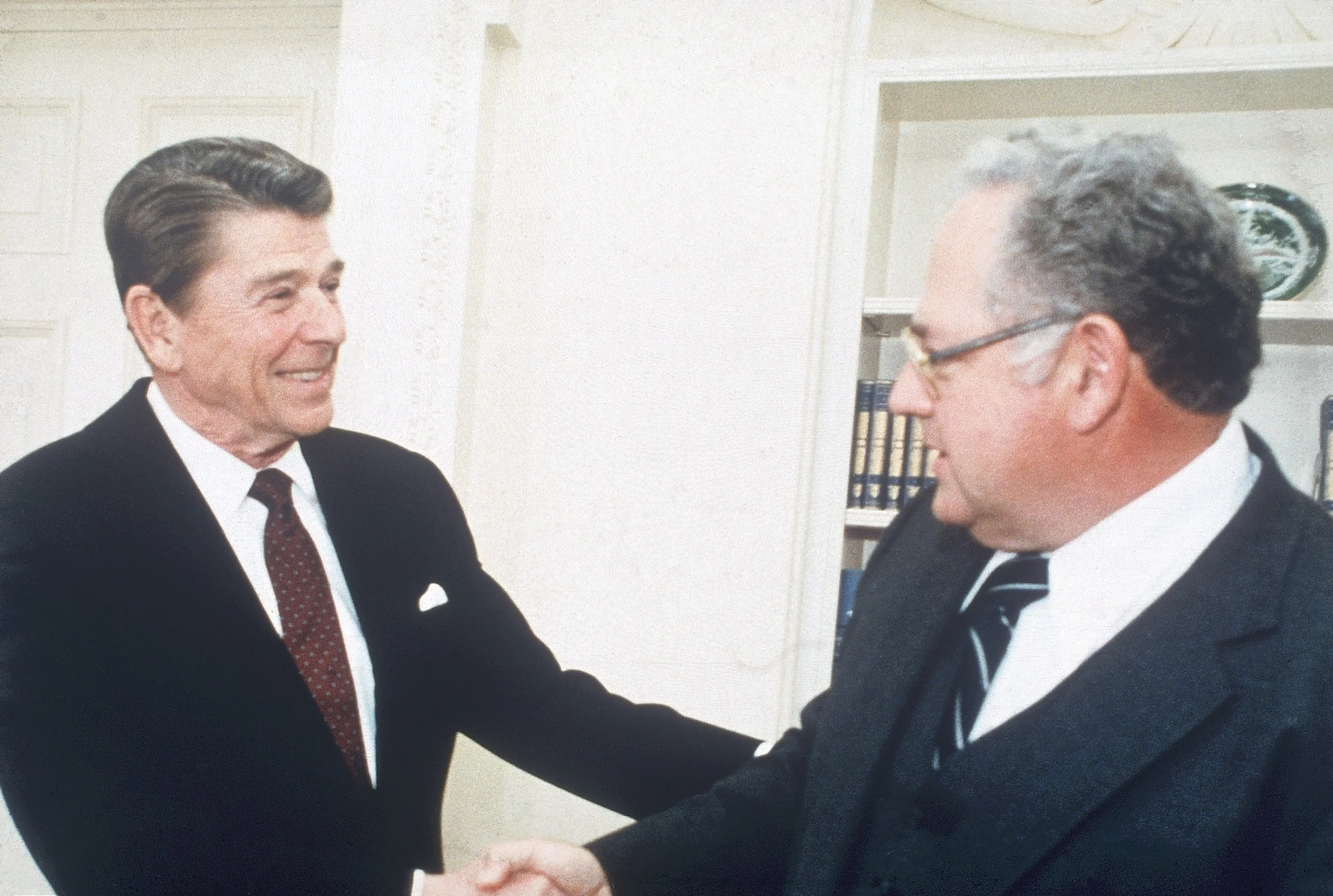 President Ronald Reagan shaking hands with Dave Thomas, Founder of Wendy's