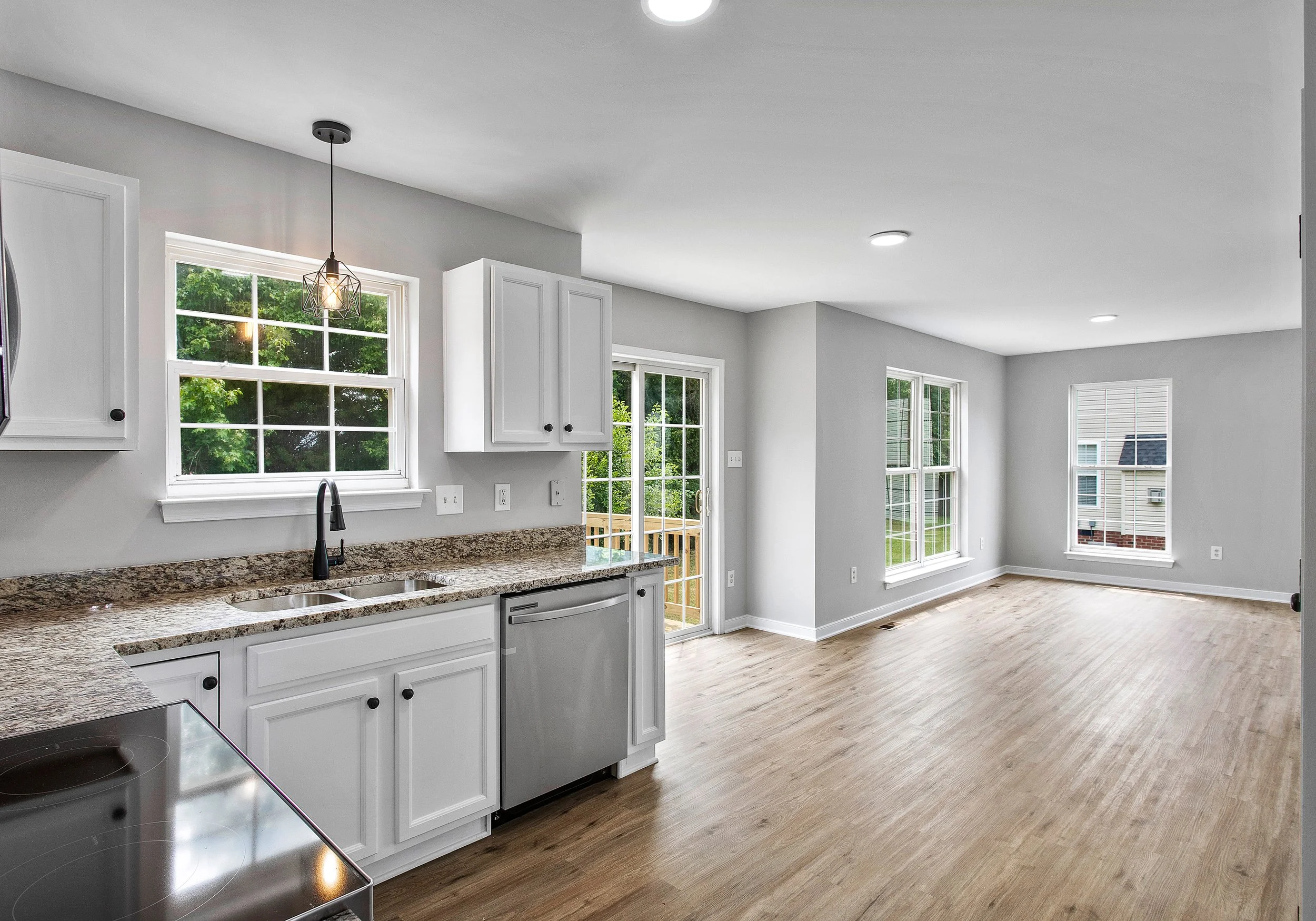 Kitchen 4.jpg