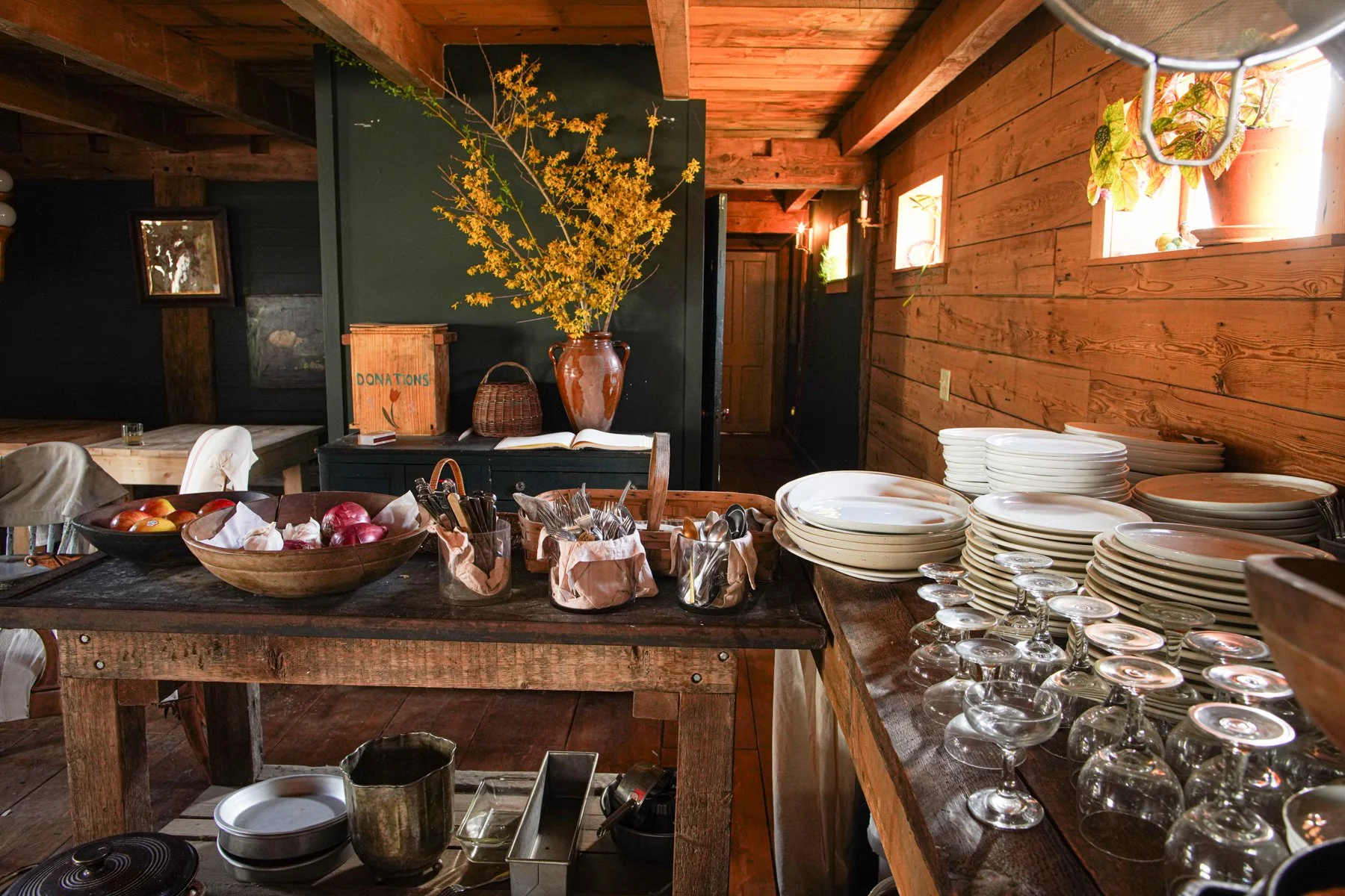 stacks-of-plates-kitchen-coyote-cafe.jpg