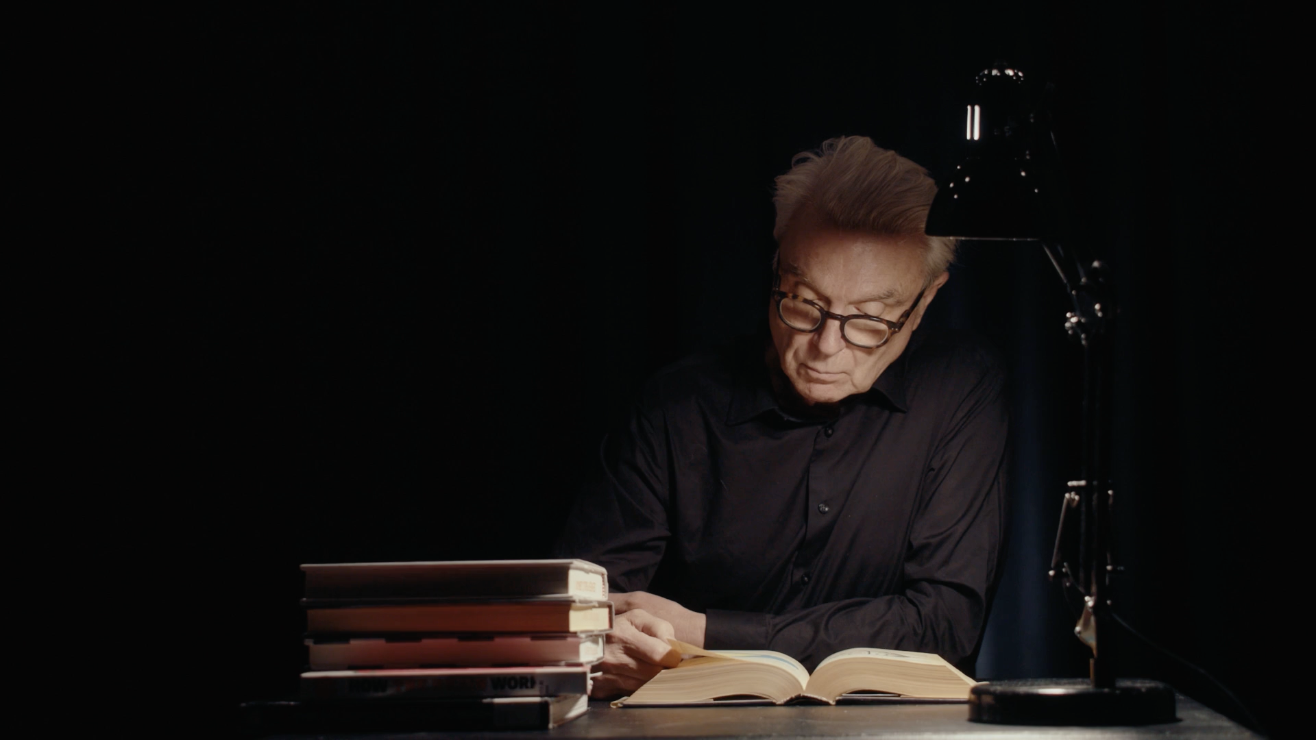 DAVID BYRNE: THEATRE OF THE MIND