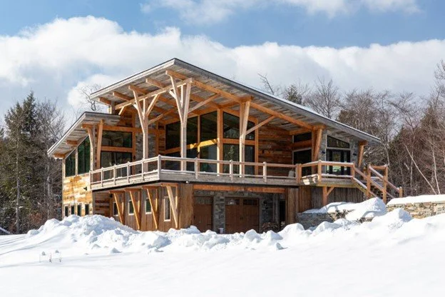 Website outdoor timber house pic 3.jpg