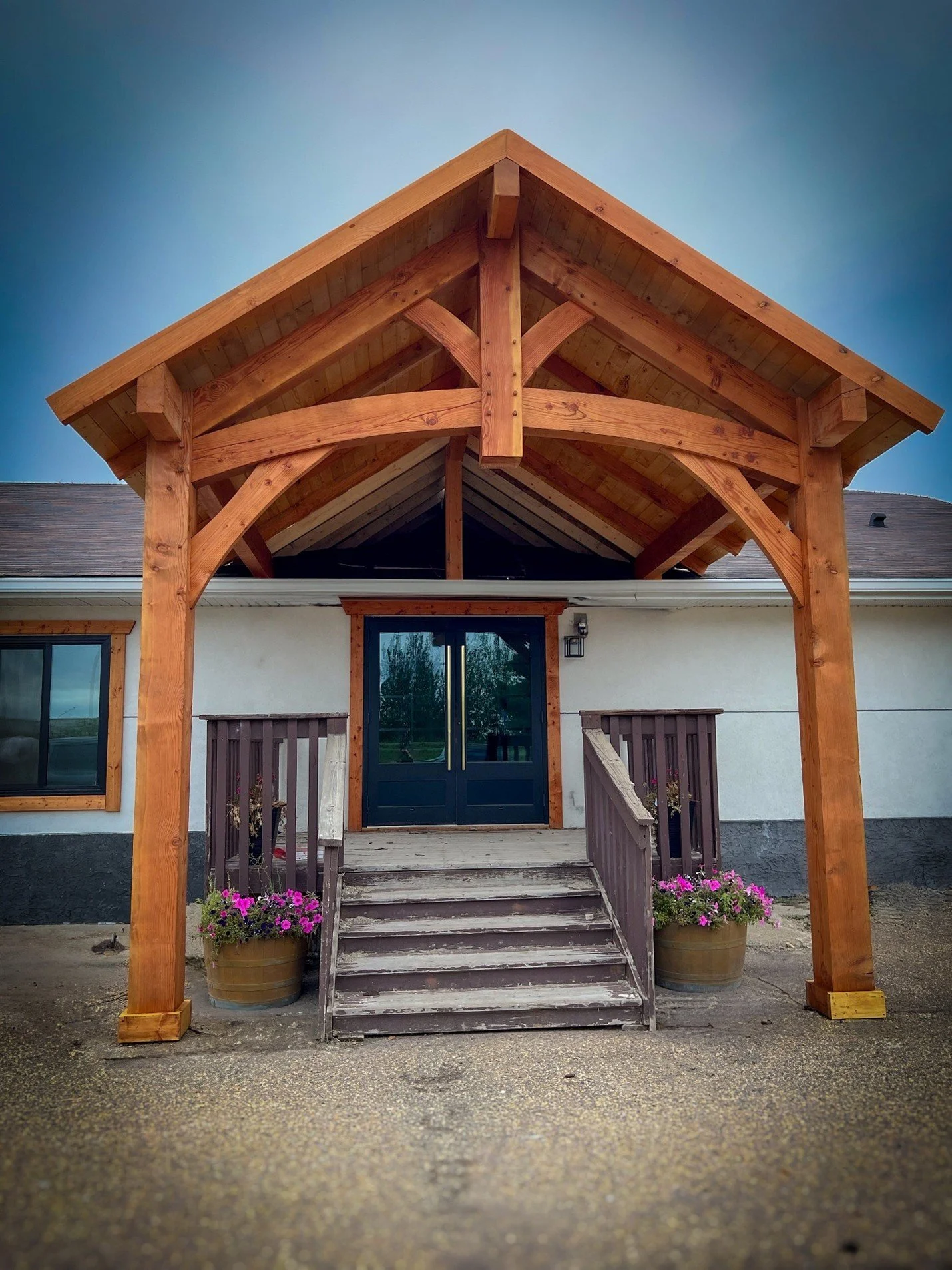 Website outdoor entry pergola pic 26.jpg