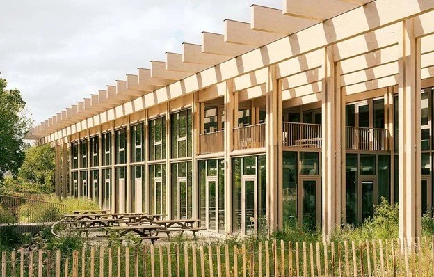 Website outdoor indoor timber commercial pergola pic 34.jpg