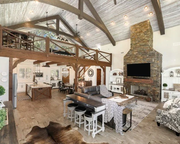 Website outdoor timber barn pic 25.jpg