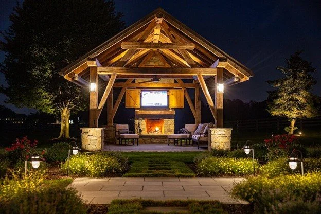 Website picture 1 outdoor truss.jpg