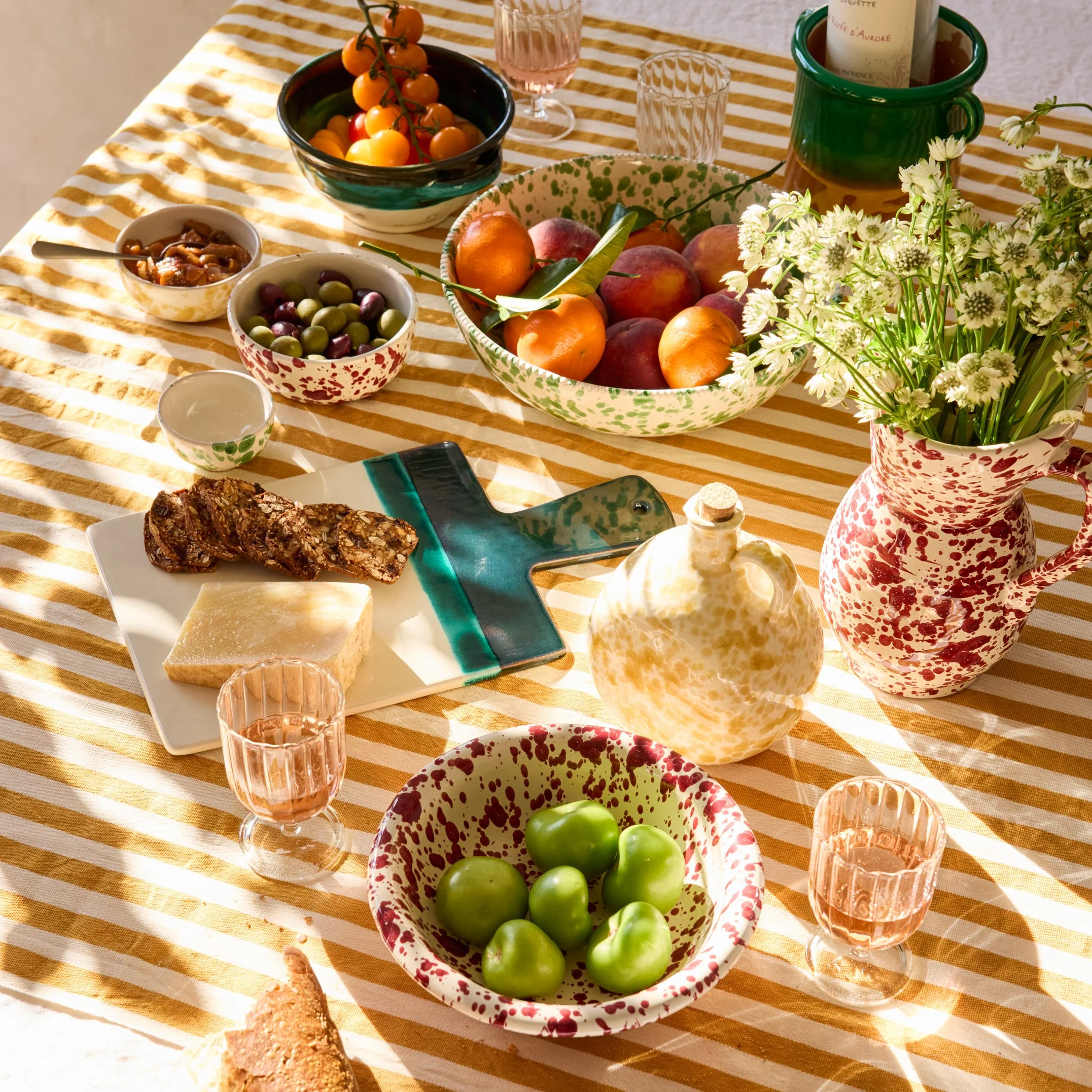 aperitivo wide shot.jpg