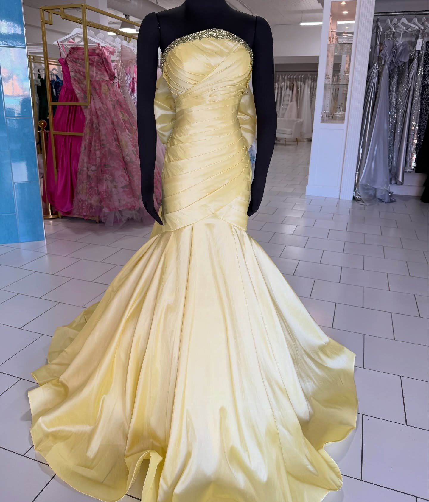 Cover me in ☀️ #PROM #PROM2026 #promdress #promgown #formal #formalwear