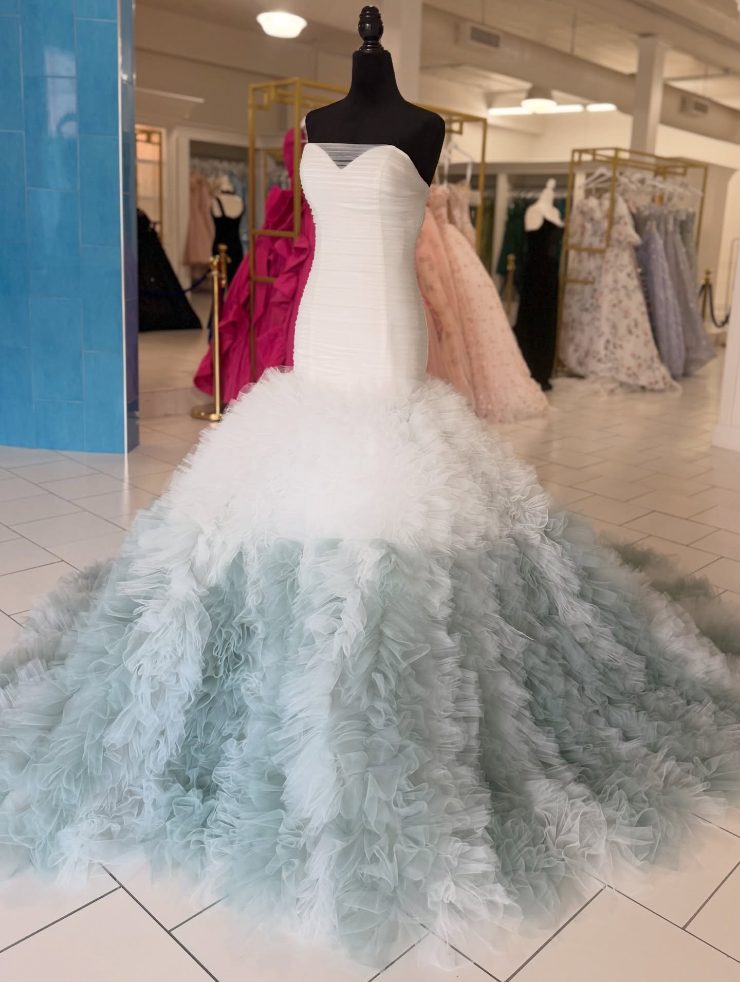 Speechless. 😍#prom #promgown #promdress #formal #formalwear