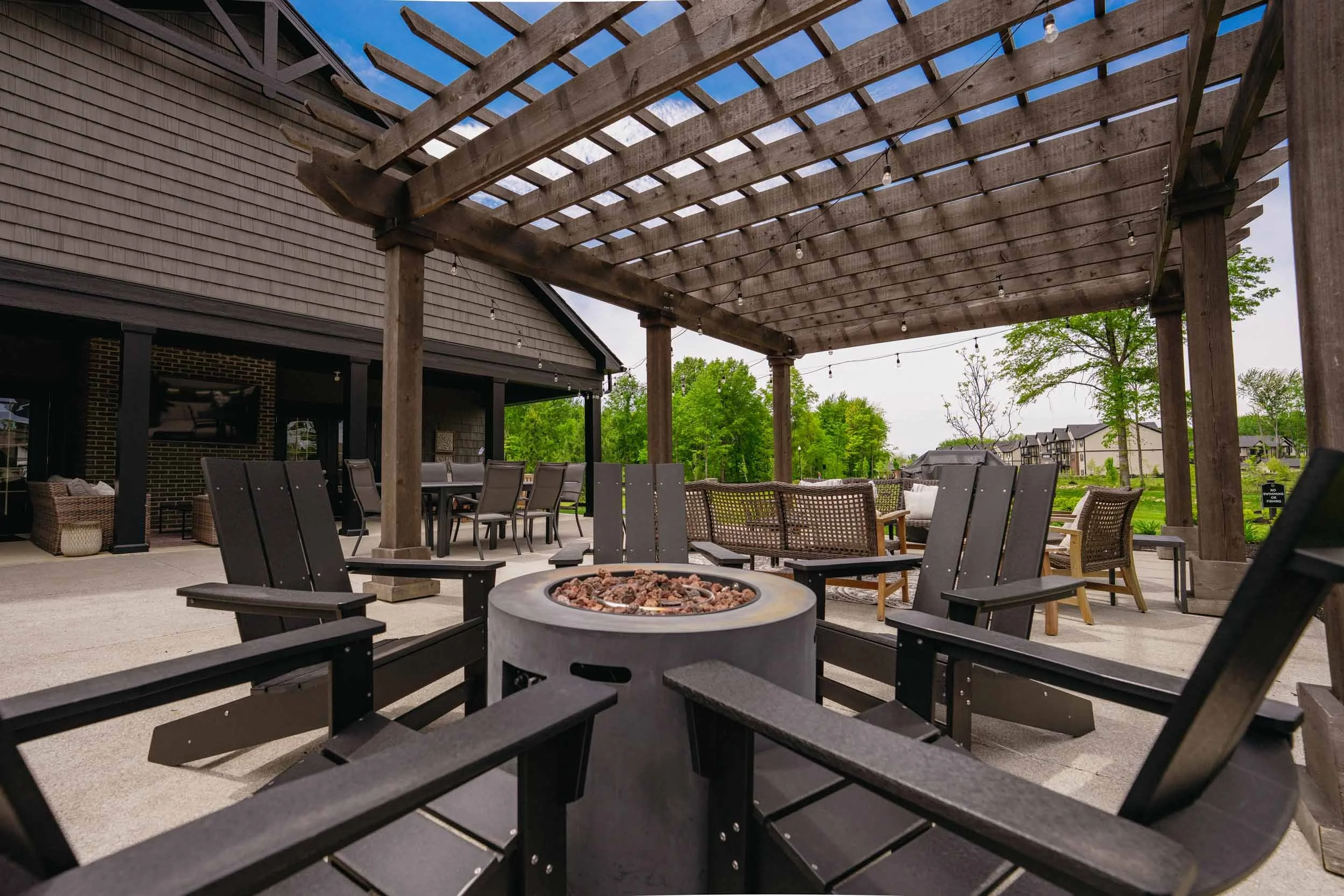 The Residences at Eastwood | Apartment Homes in Reynoldsburg, OH | Outdoor Lounge and Fire Pit