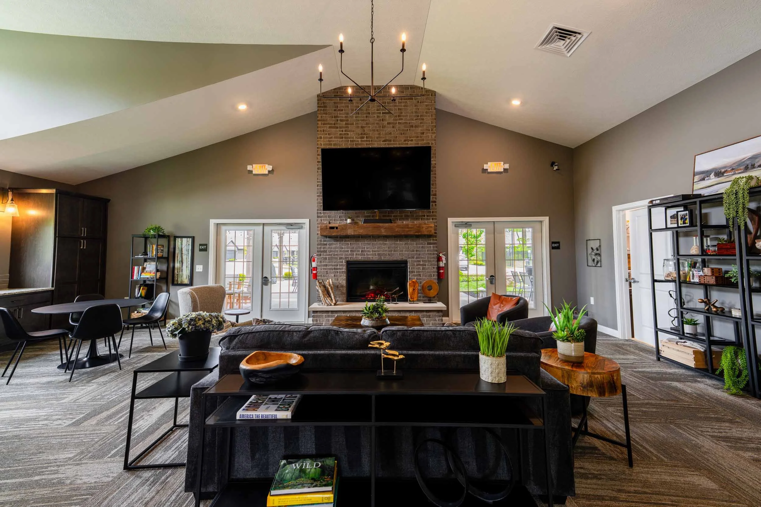 The Residences at Eastwood | Apartment Homes in Reynoldsburg, OH | Resident Lounge