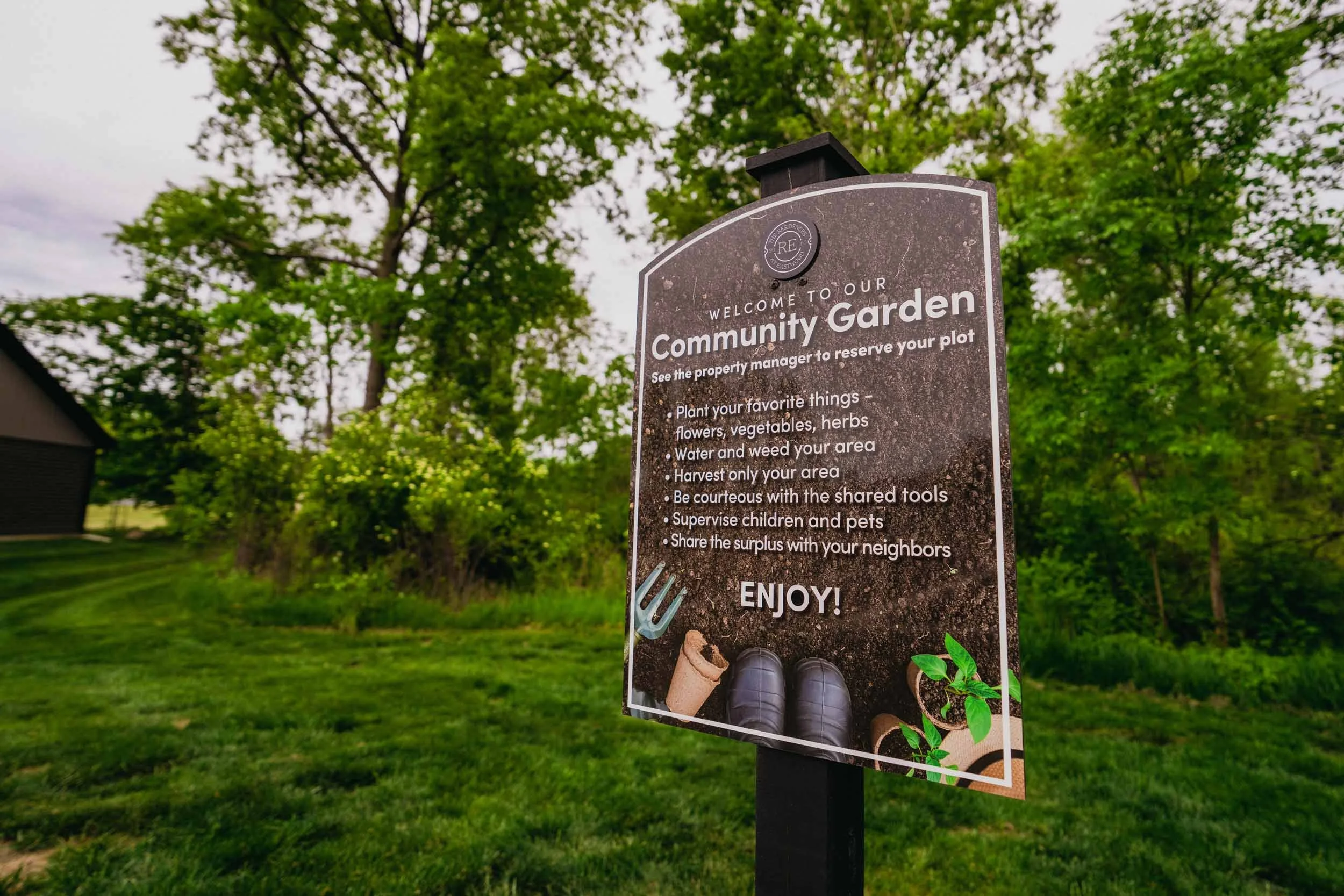 The Residences at Eastwood | Apartment Homes in Reynoldsburg, OH | Community Garden