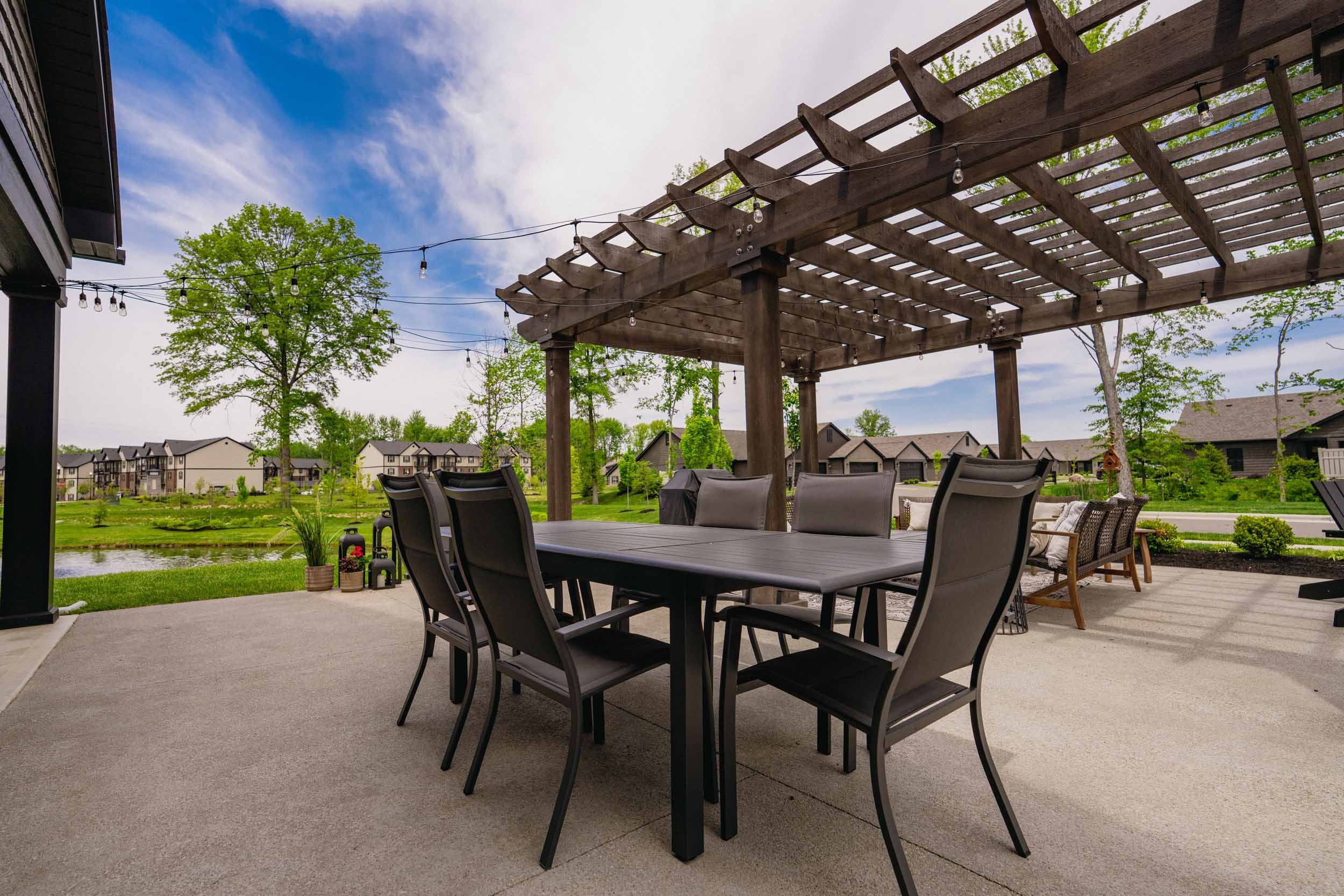 The Residences at Eastwood | Apartment Homes in Reynoldsburg, OH | Outdoor Lounge