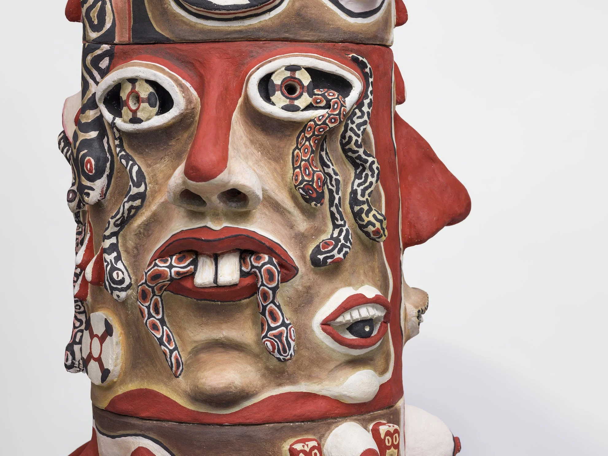 x_Mocak_JJZ_Duch naszego ludu_detal2_250x75x75_beton, farby krzemianowe_2022_photo_Mateusz Torbus_72dpi.jpg