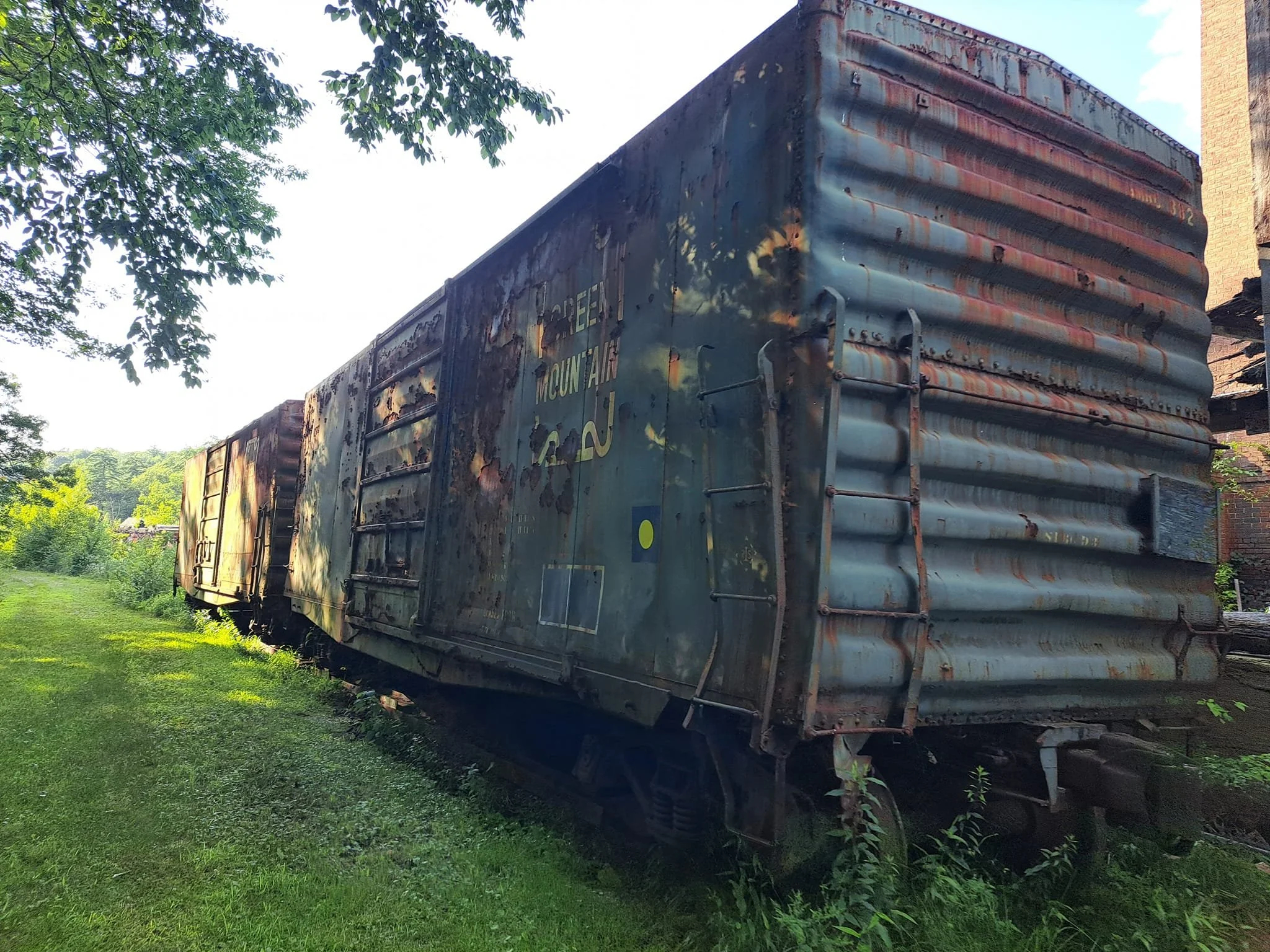 train.jpg