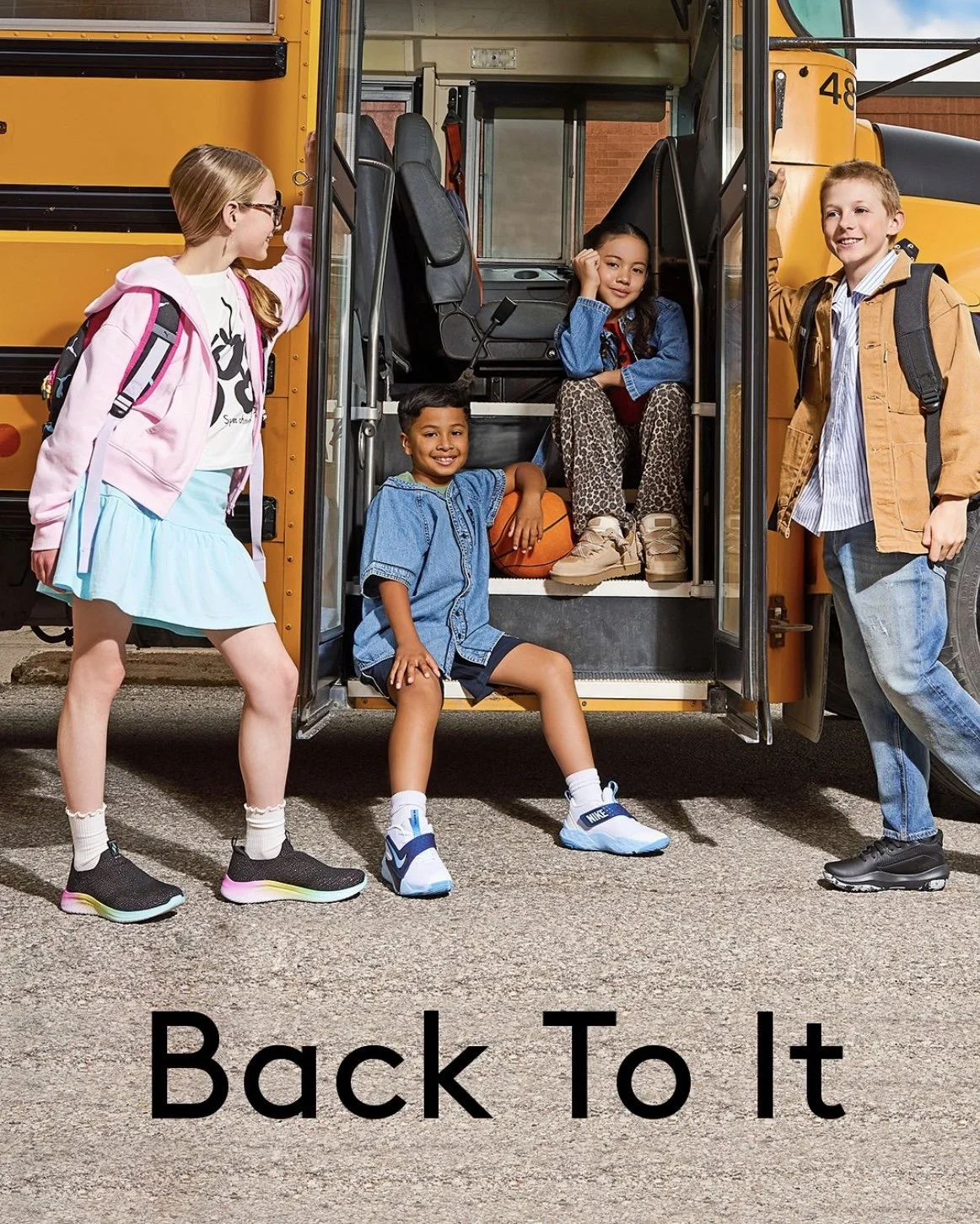 The Shoe Co. 
Key Stylist: Ayelet Joelle
Assistant Stylist: Juliette DeJonge