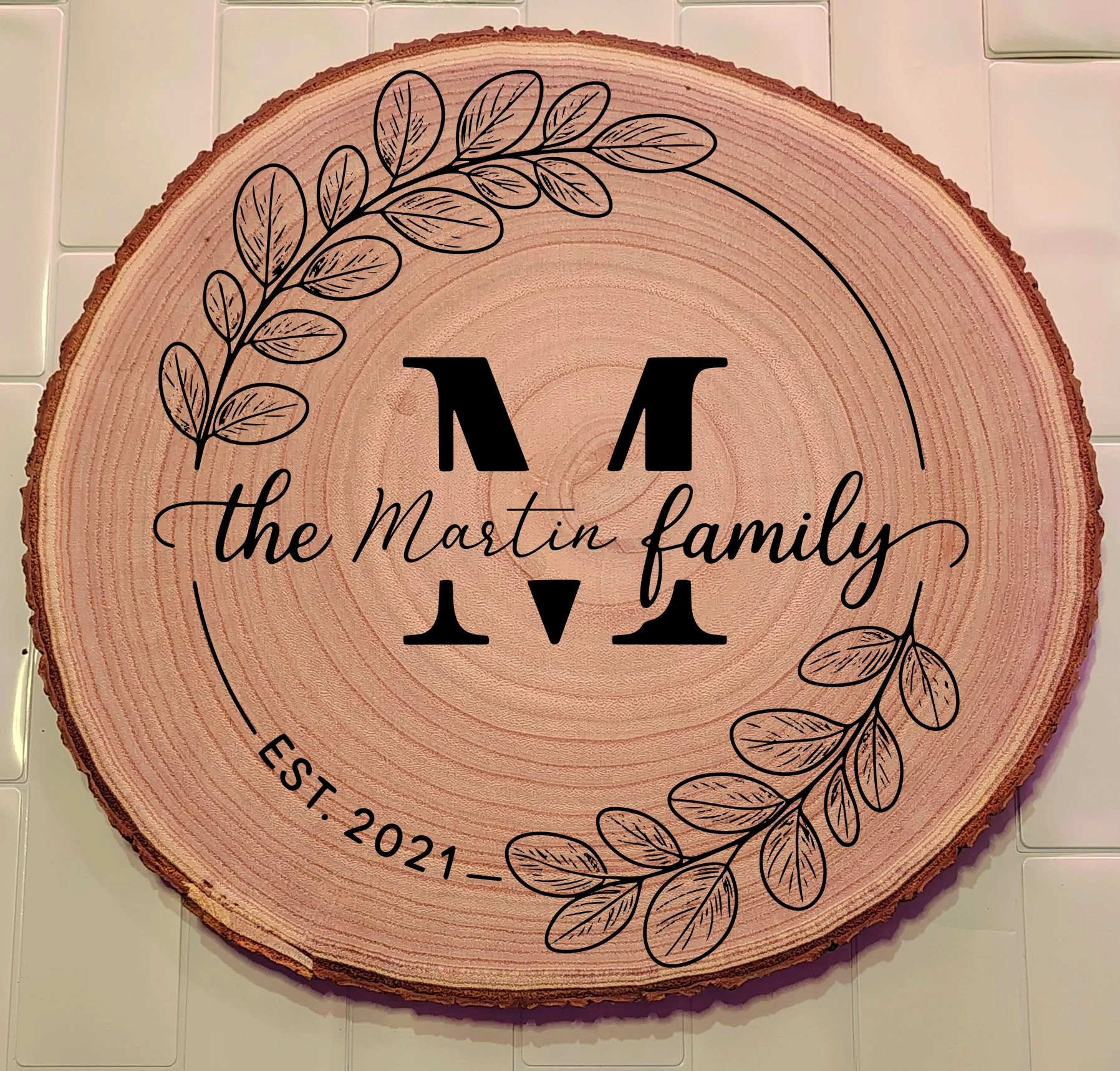 Live_edge_slab_Family_Monogram_1e_Light_red_oak_stained.jpg