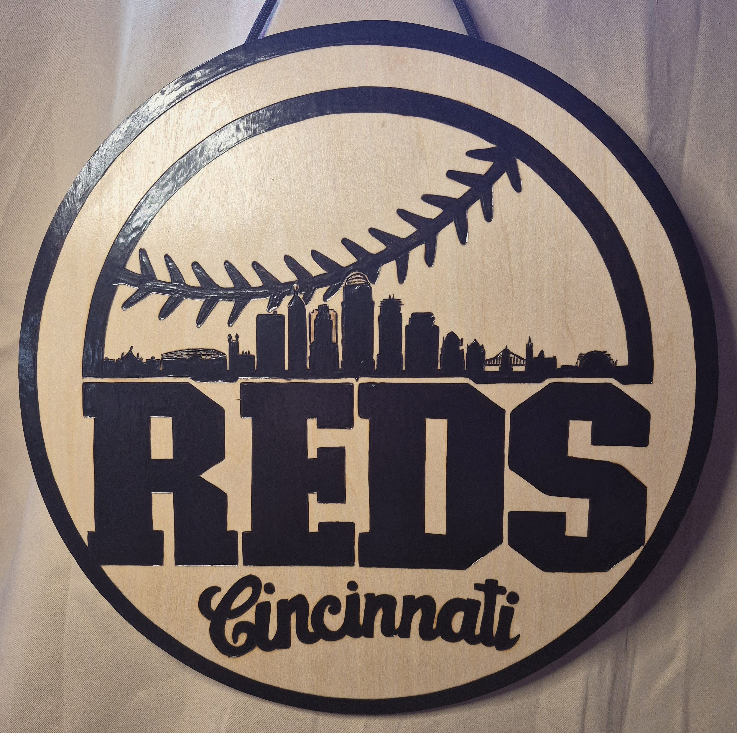 Cincinnati_Reds_Baseball_Front.png