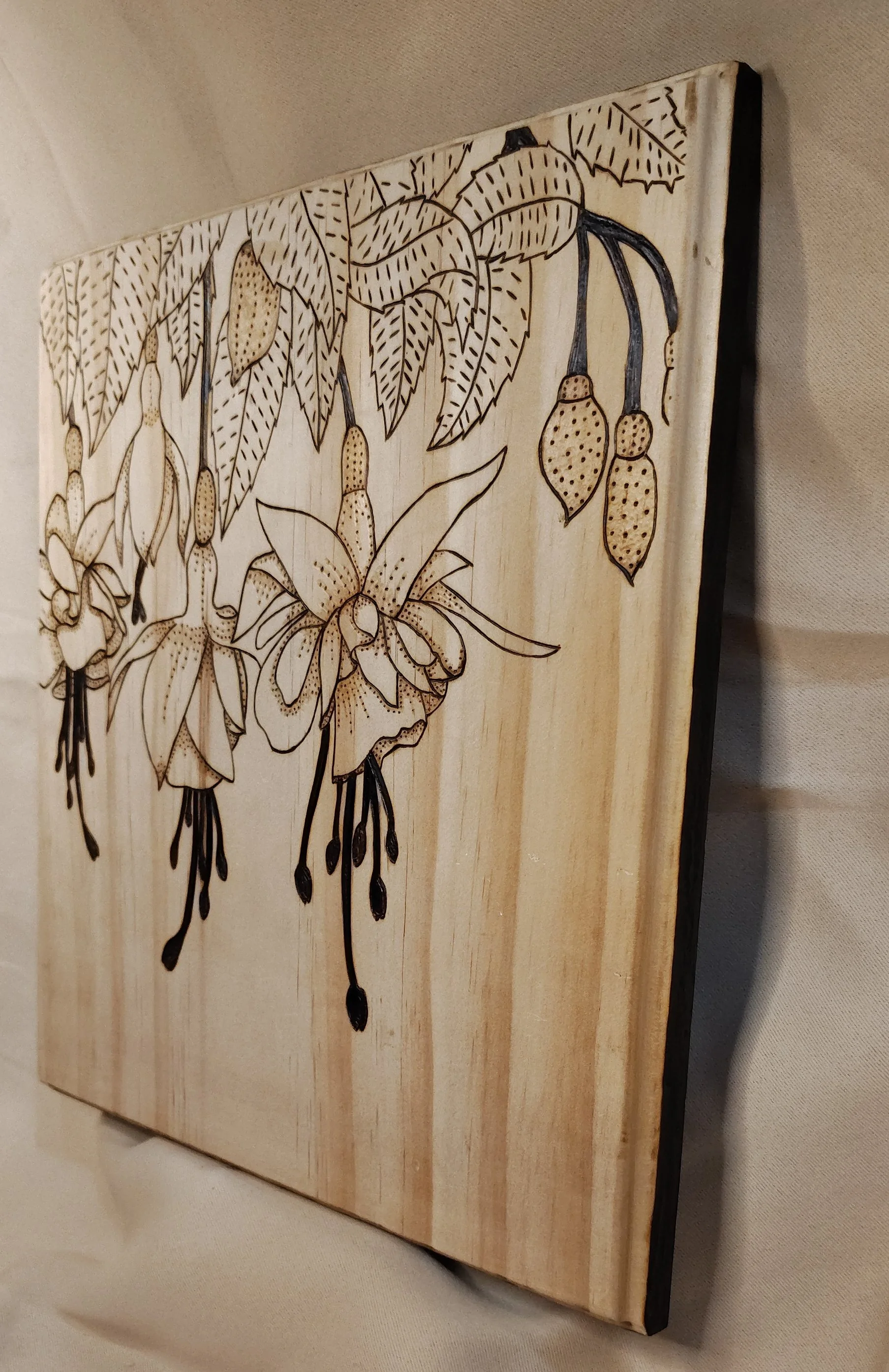 Drooping_floral_sign-side2.jpg