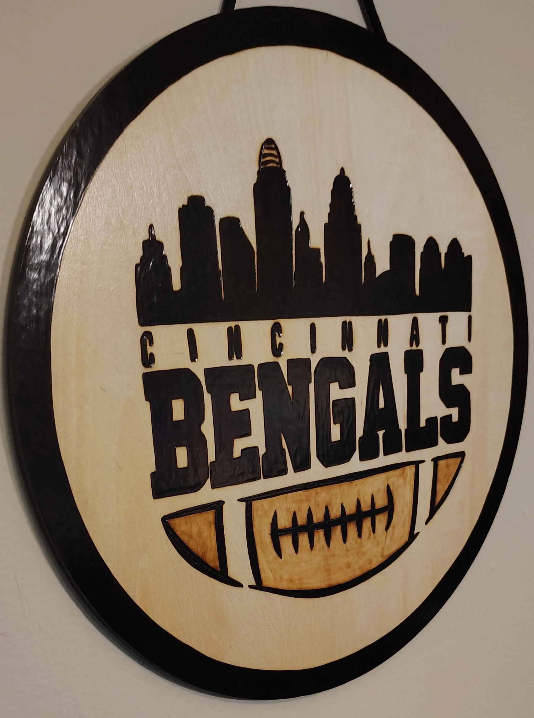 bengals_football_cincinnati_skyline_wood-burned_sign3.jpg