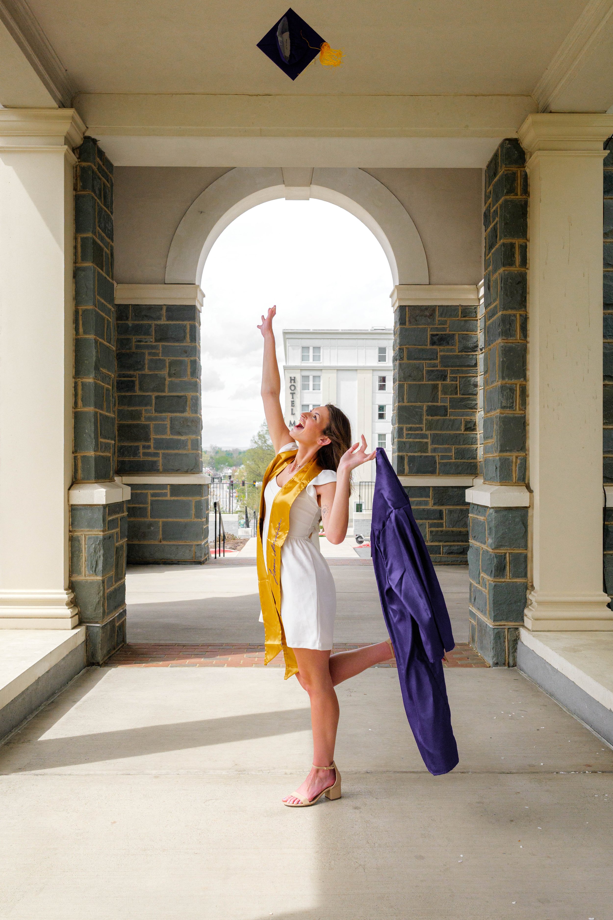 Arianna Grad Photos (20).jpg