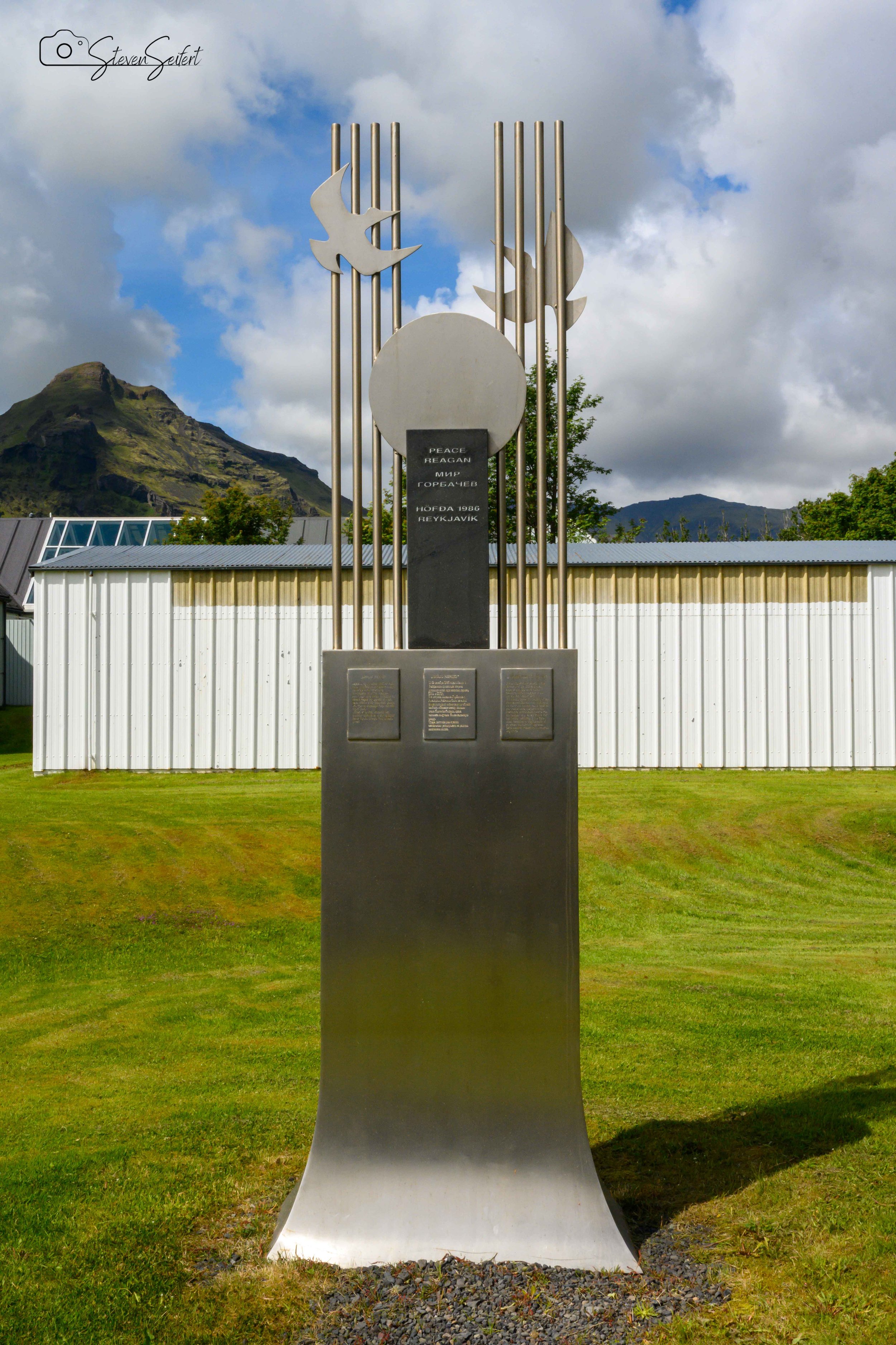 Iceland-Day1-31-LR.jpg