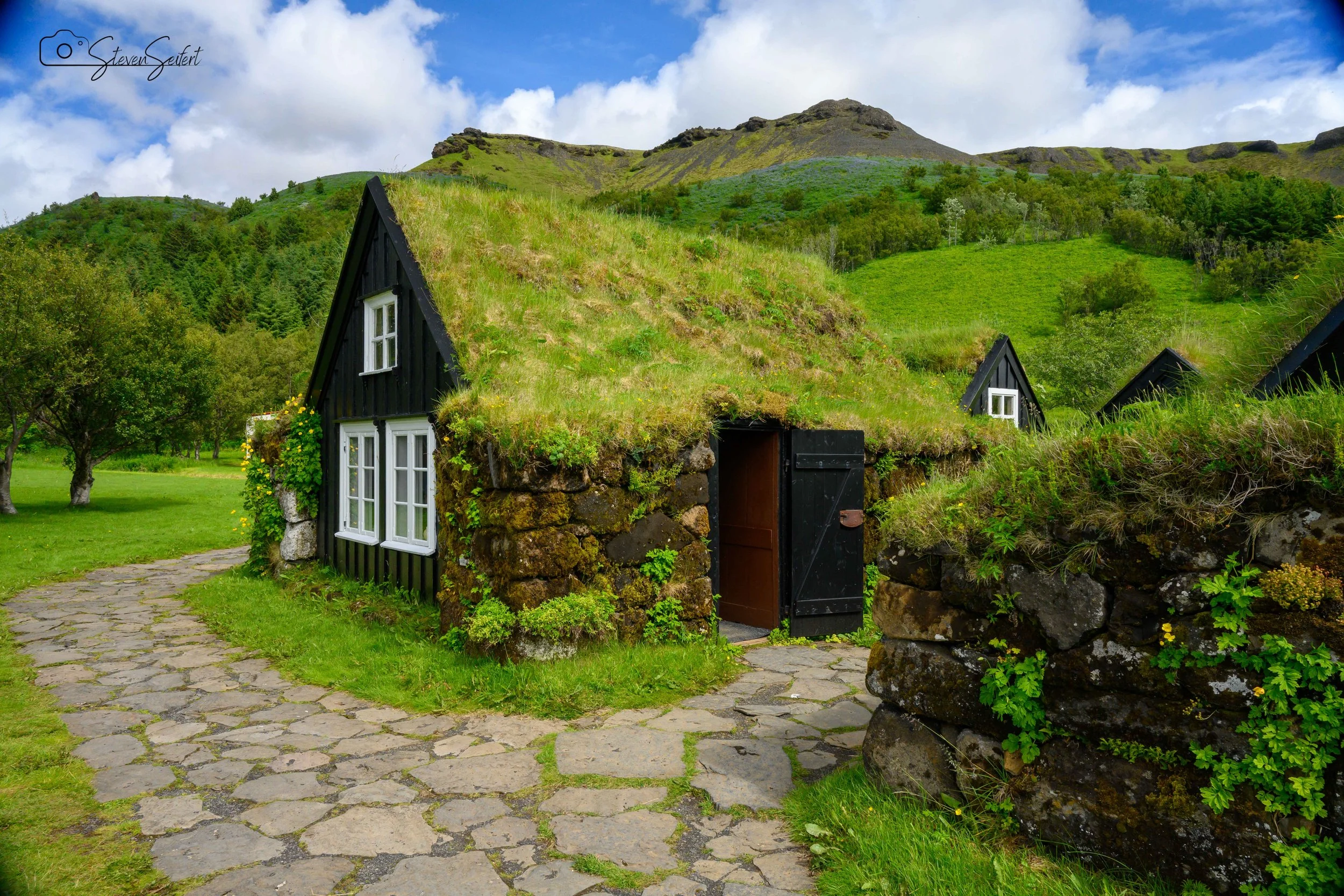 Iceland-Day1-22-LR.jpg