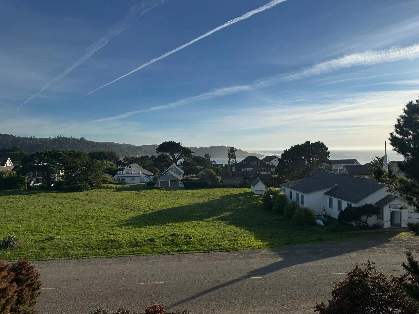 December in Mendo #onlyfunifyourewarm #brrr #chemtrails lol #prettybutcold