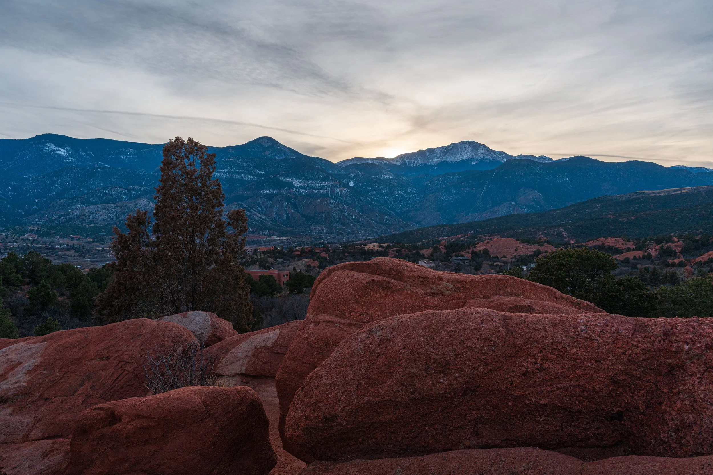 Garden of the Gods Pikes Peak FINAL.jpg