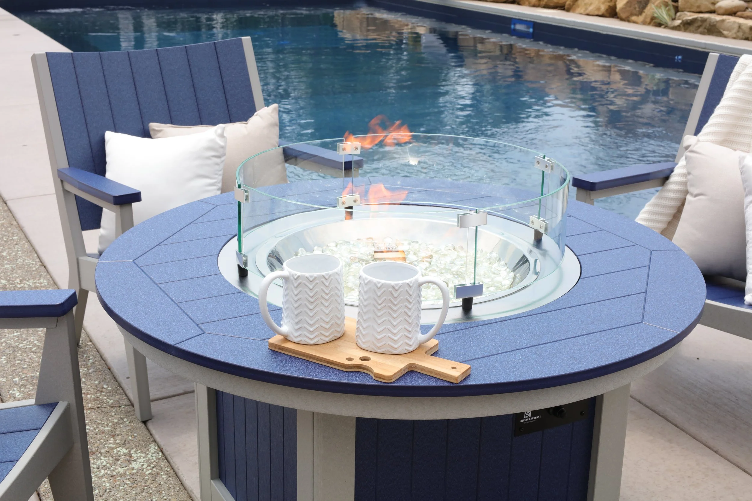 Round Donoma Fire Pit- Navy Blue on Light Gray.JPG (Copy) (Copy) (Copy)