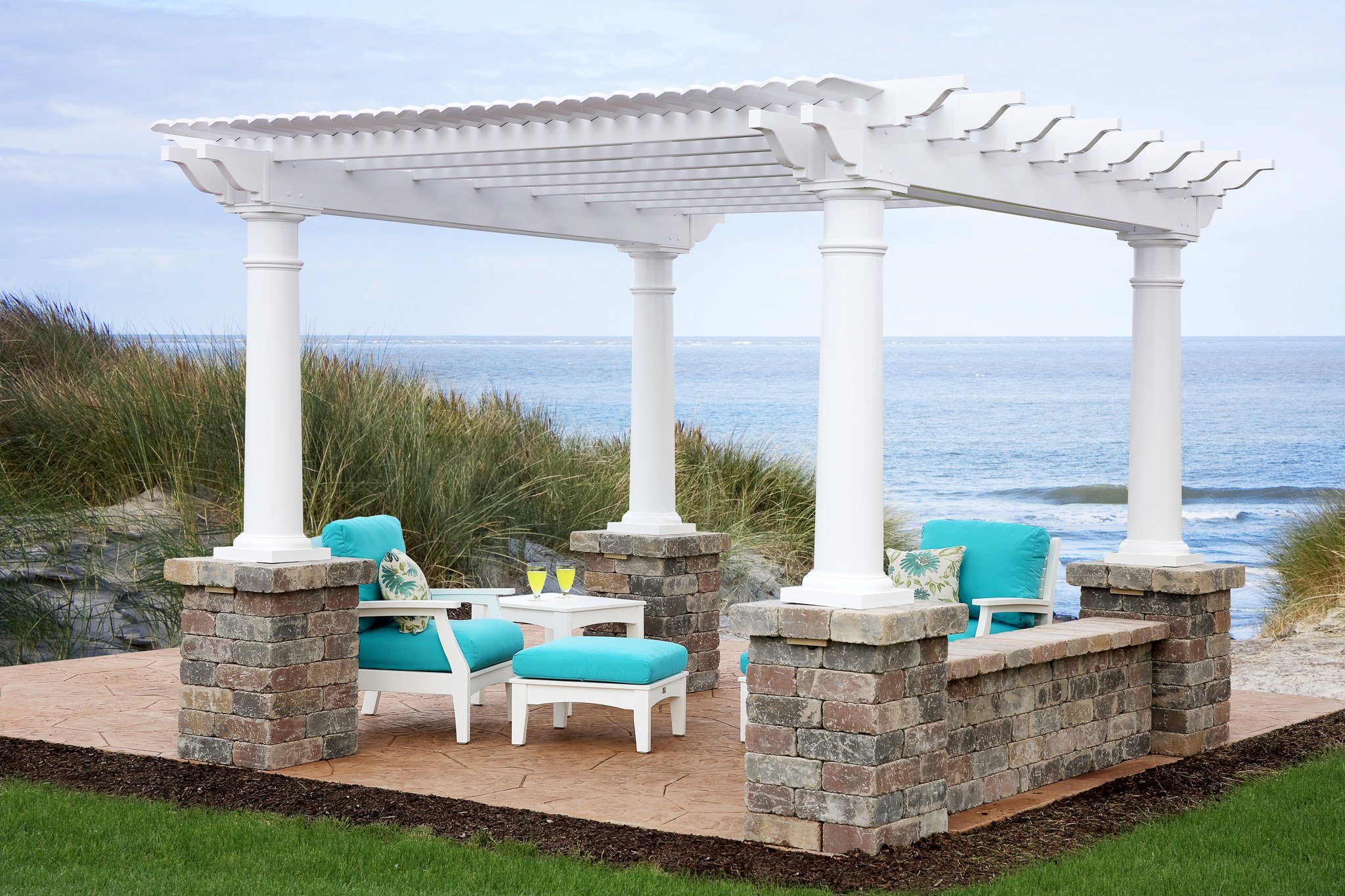 12x12 Urbana, Deluxe shade, Round posts (2).jpg