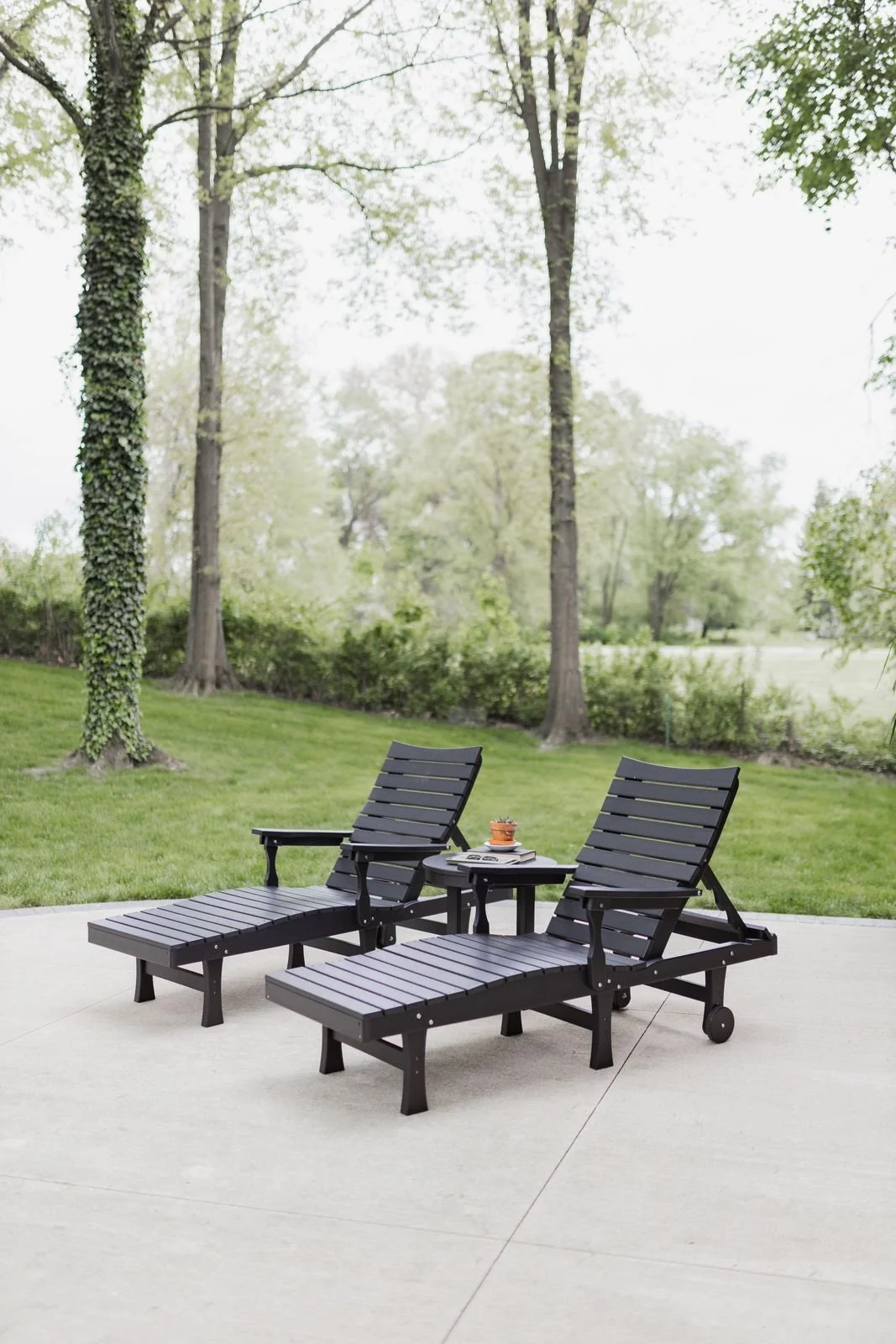 Black Bristol Chaise Lounge with Round End Table (2).jpg