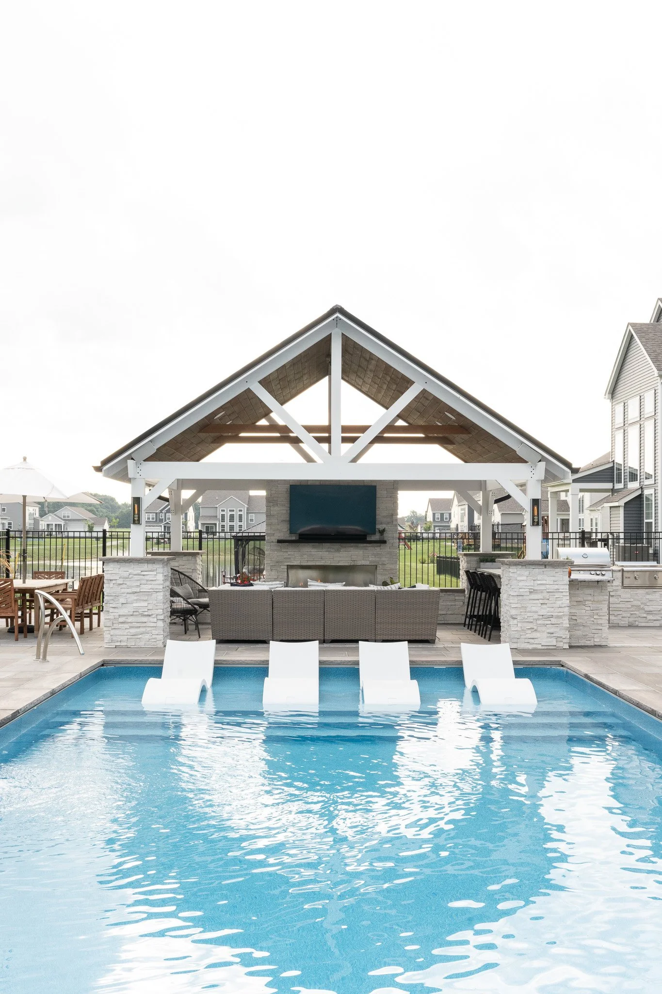 18x14 White with Cedartone Stained Ceiling.jpg