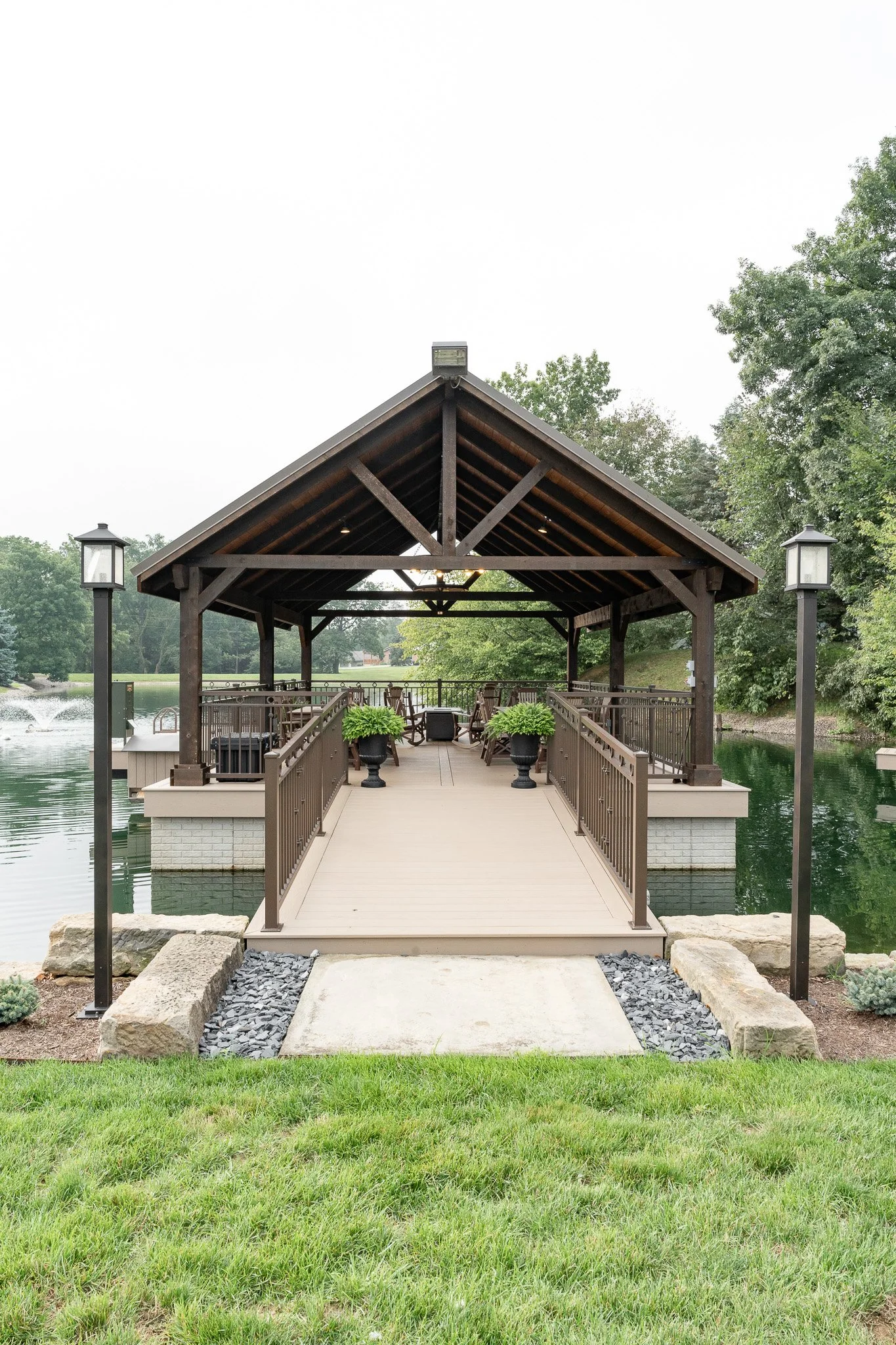 20x32 Mocha + Cedartone Sheathing (2).jpg