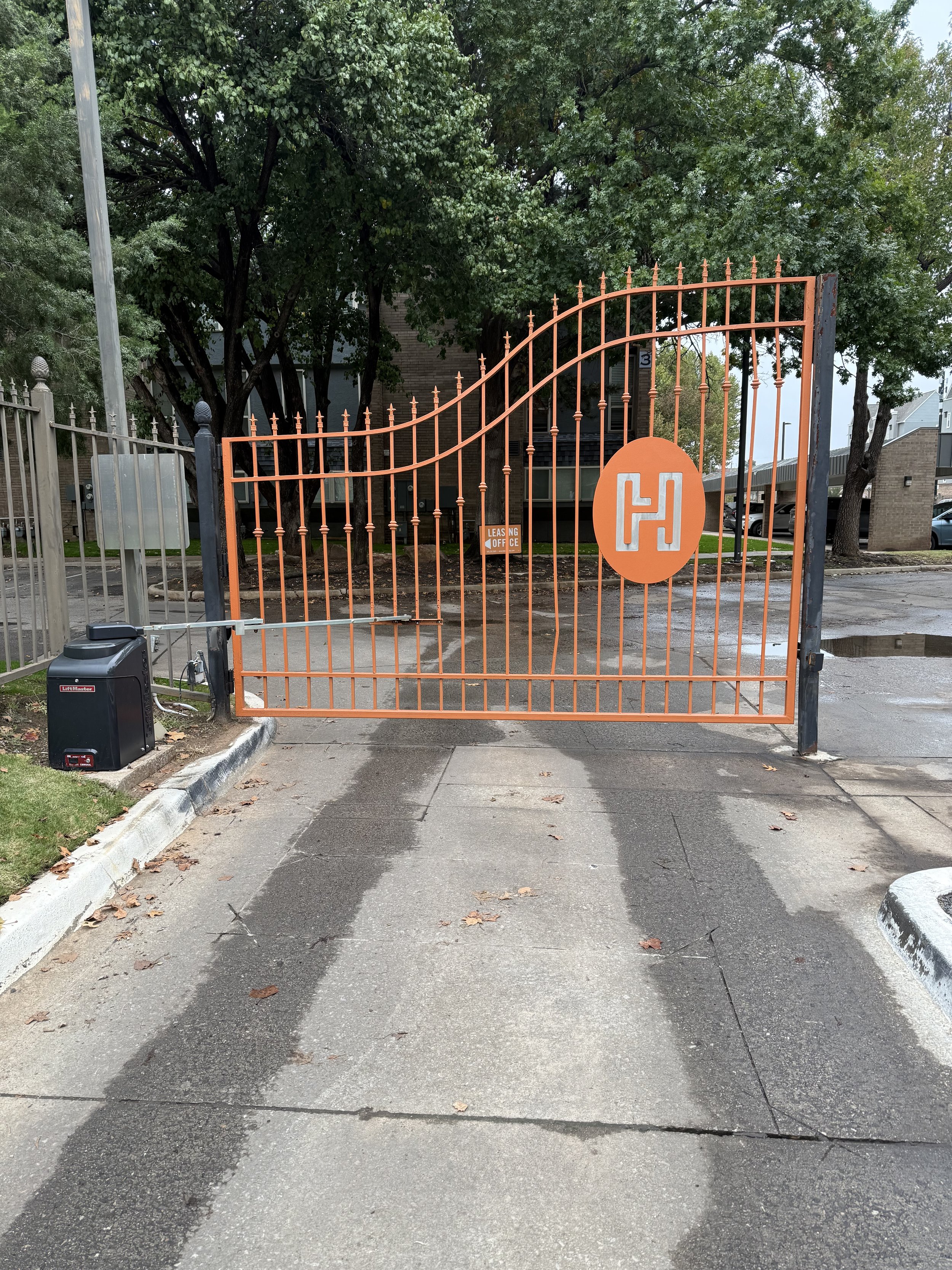 Rescomm gate and operator 