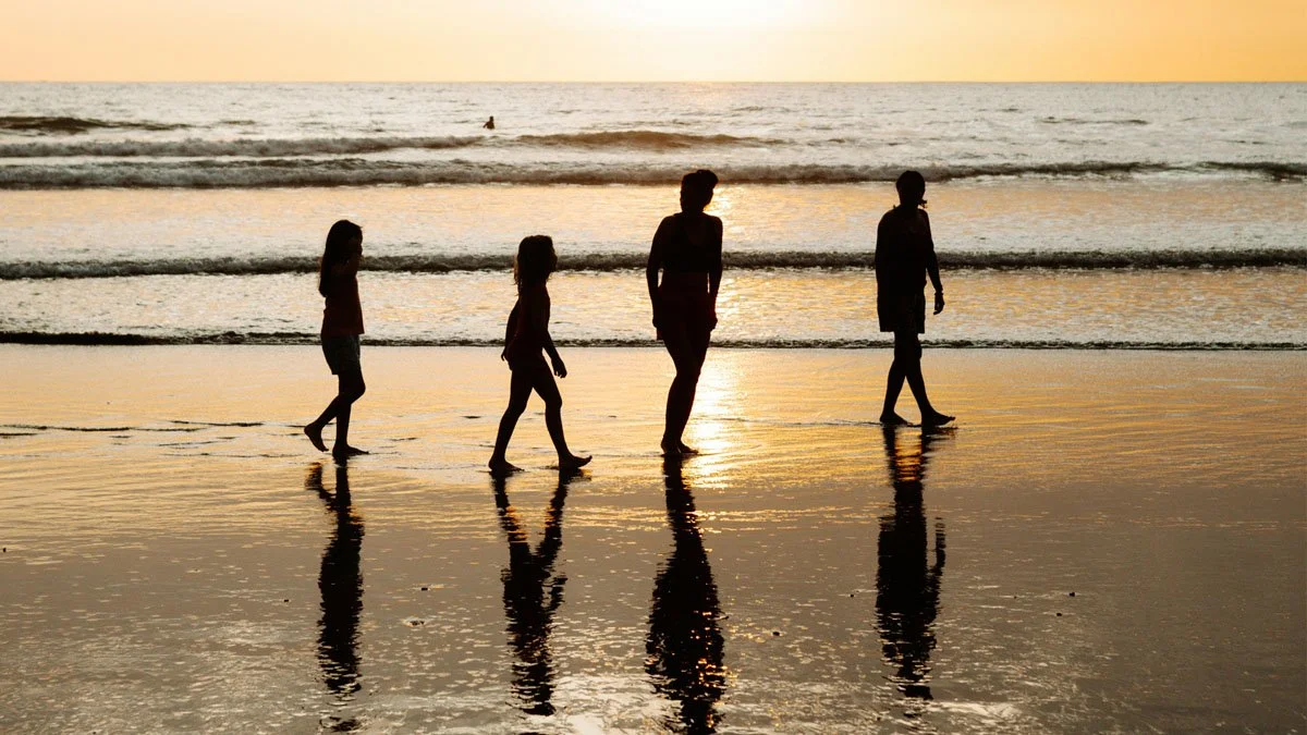 Ka rawakore, ka ora rawa atu rānei - Child poverty or flourishing whānau