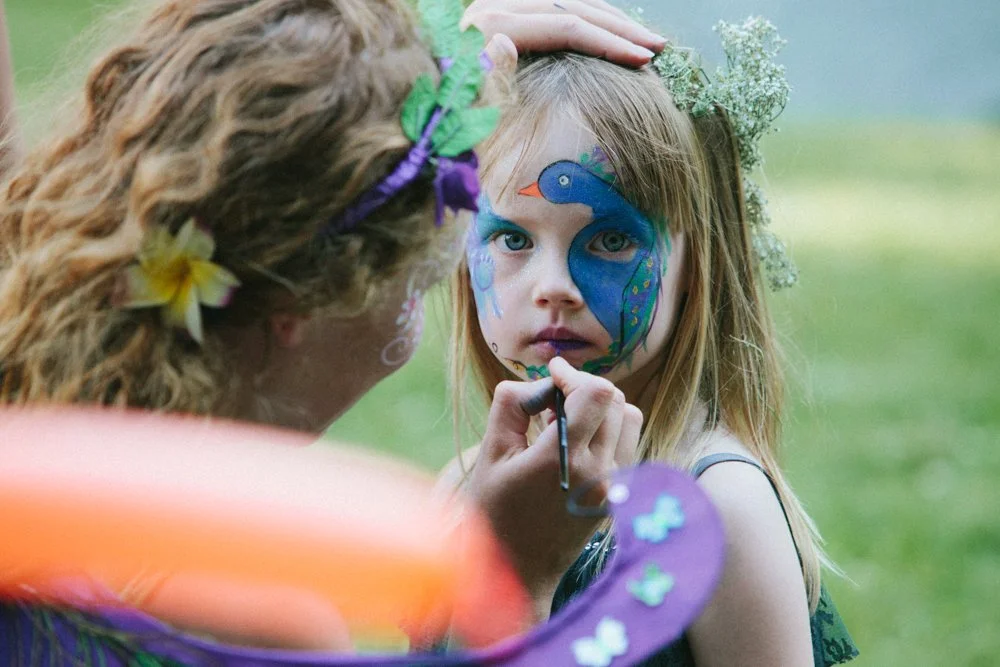 Balloon Twisting, Magic &amp; Juggling and Face Painting in Richmond BC