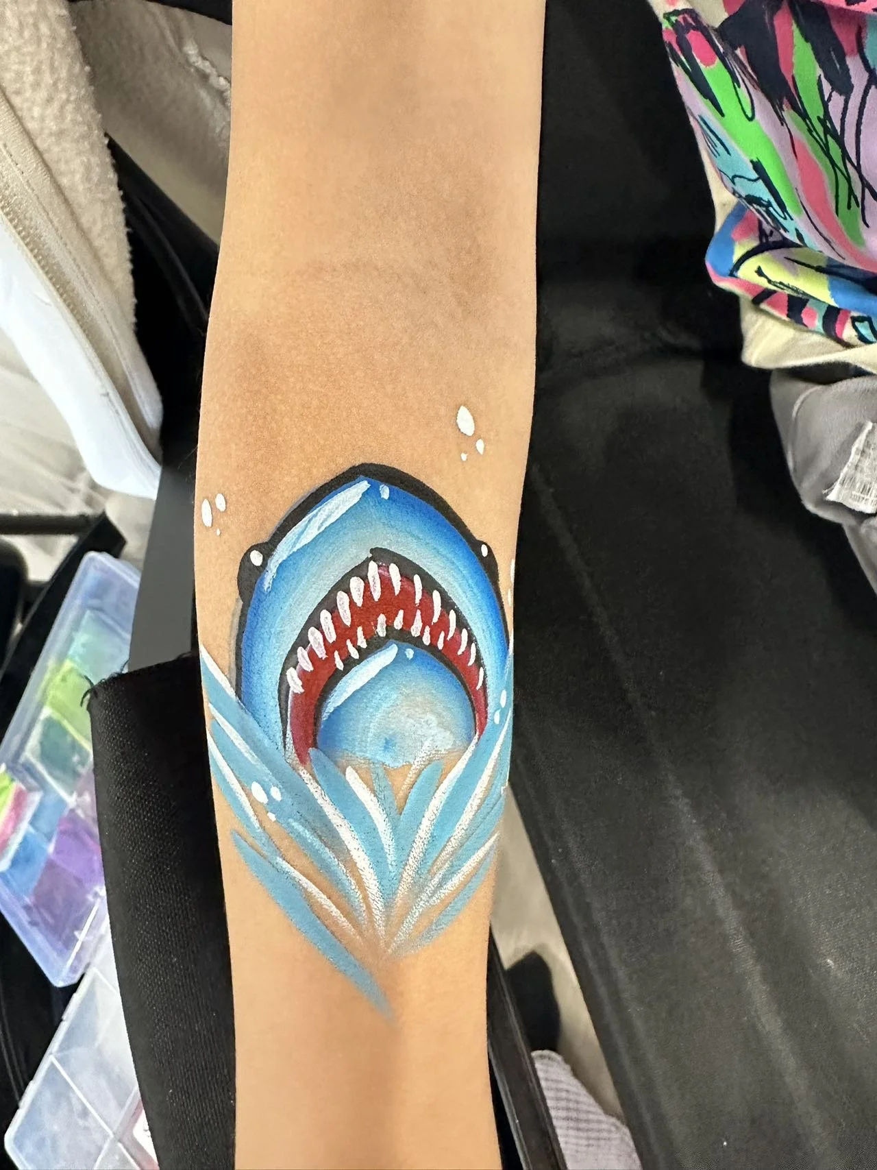 Balloon Twisting, Magic &amp; Juggling and Face Painting in West Vancouver